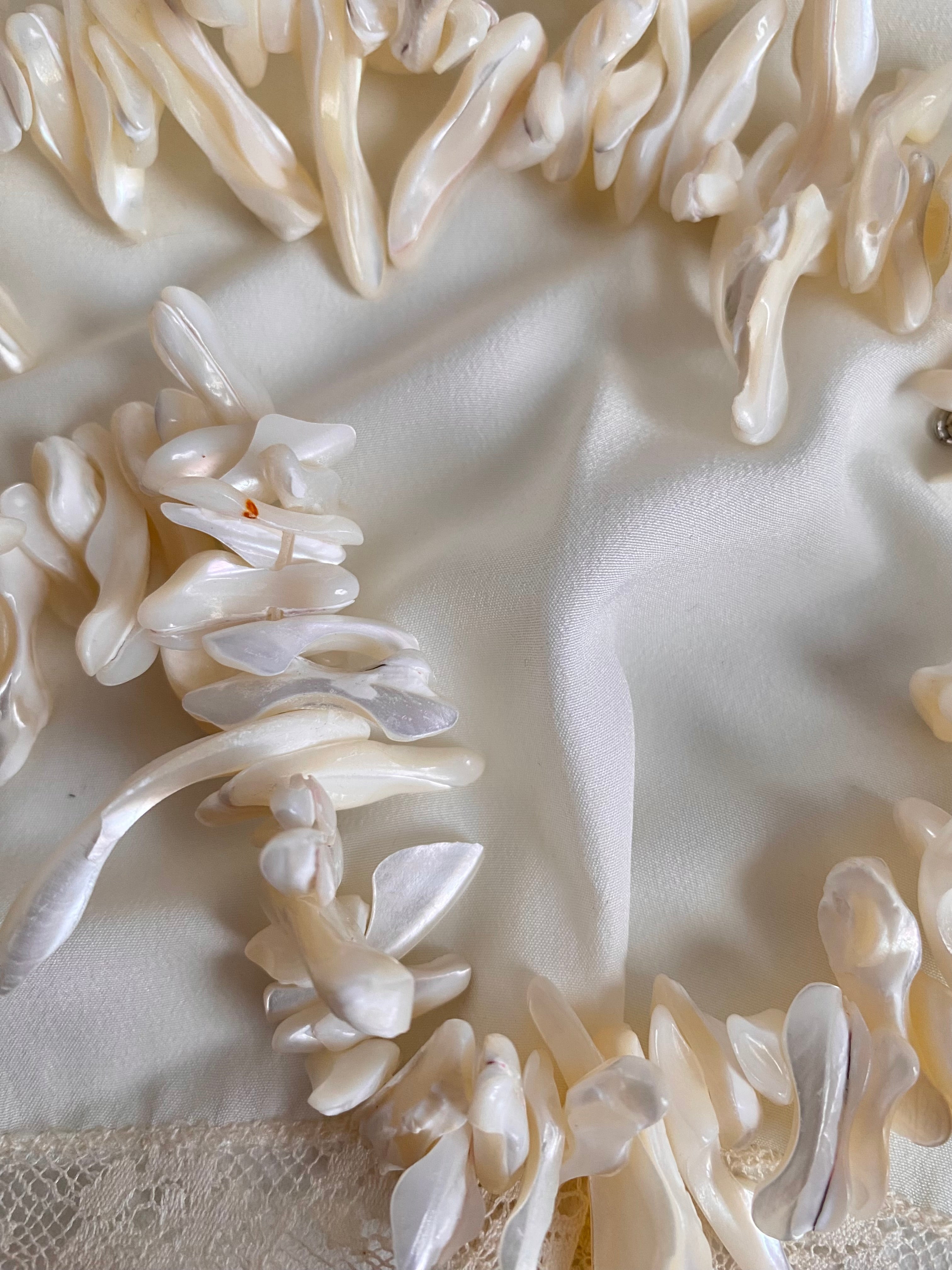 SIRENA Collana girocollo in vere conchiglie