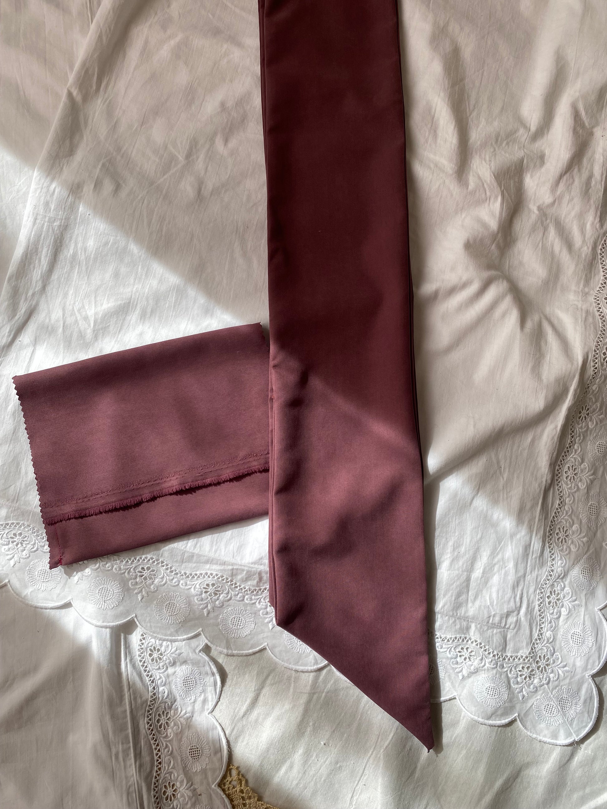Fiocco sartoriale viola
