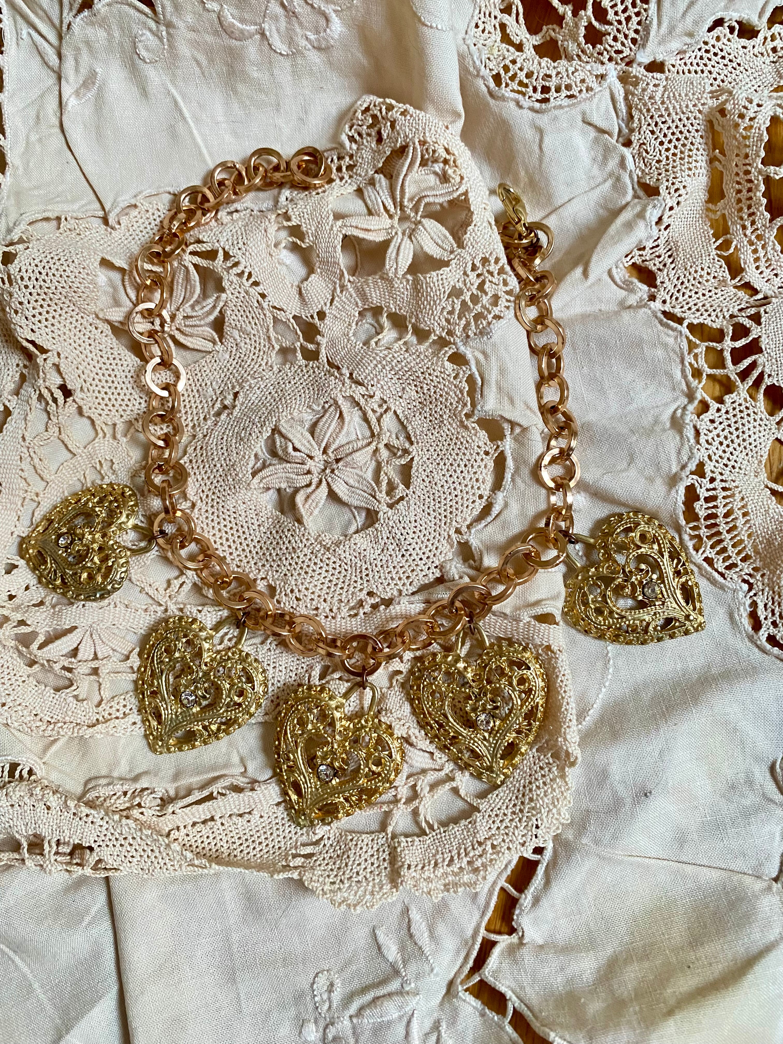 Cupido collana con cuori