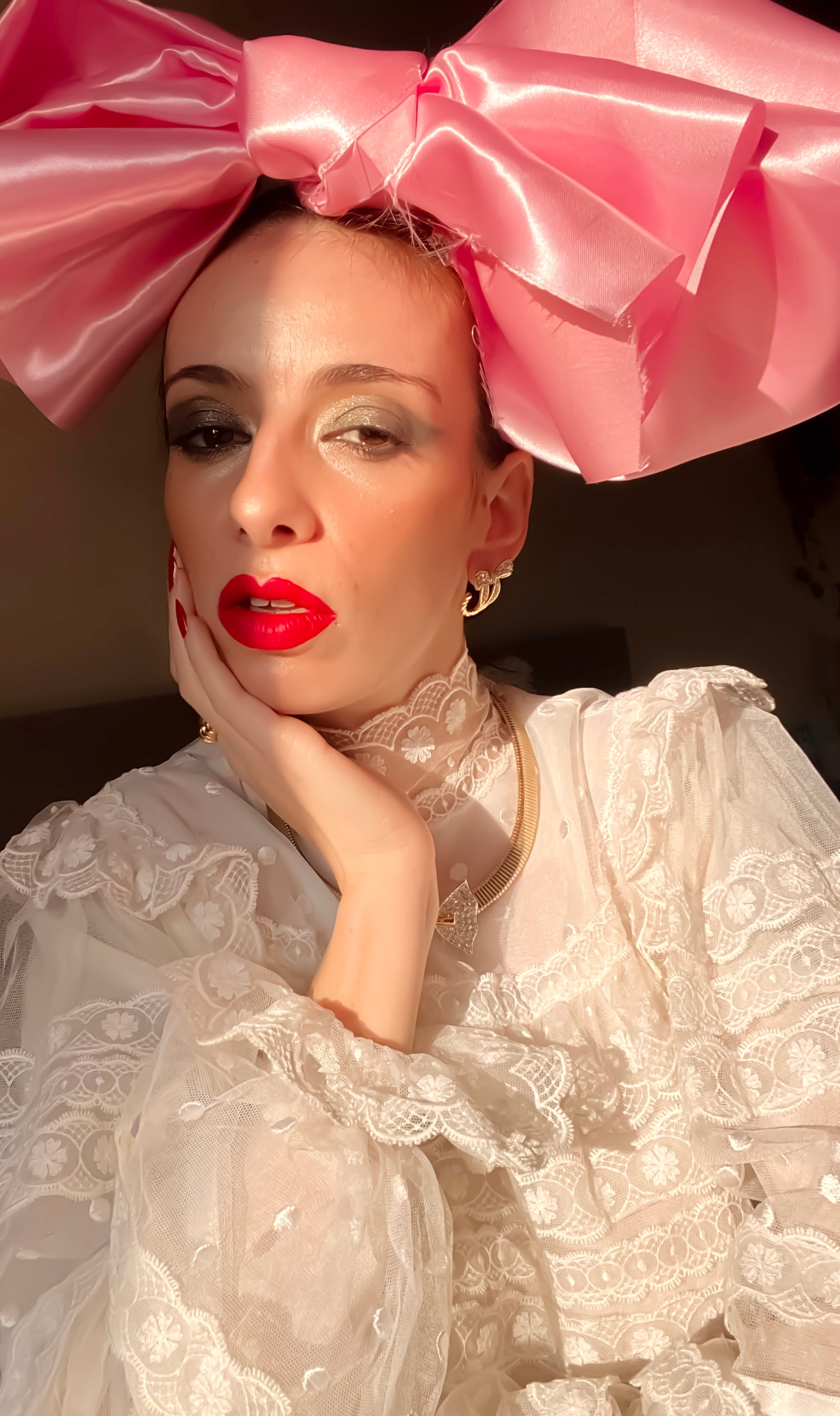 Orecchini a fiocco con strass