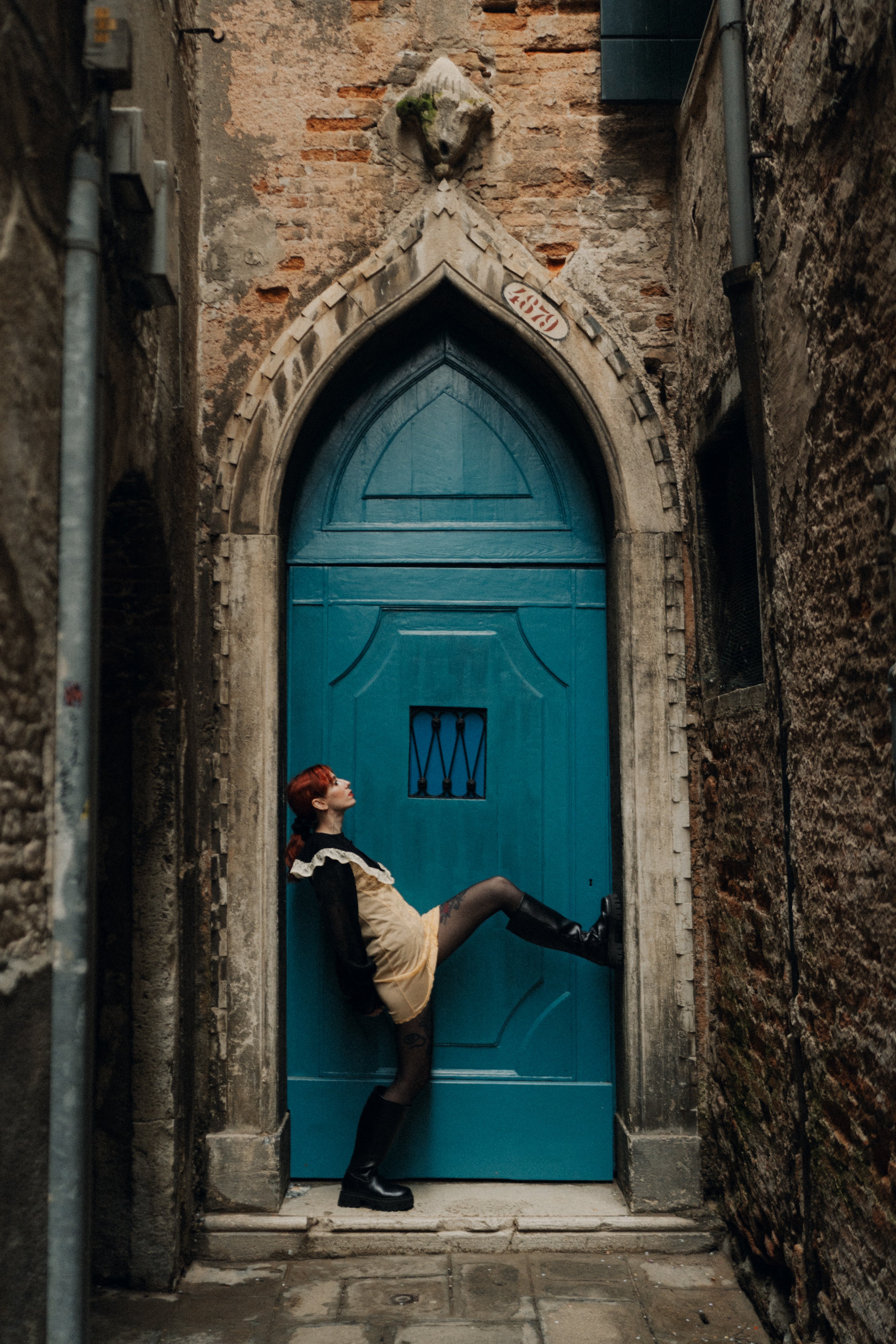 Colletto a punta in seta e pizzo antico veneziano