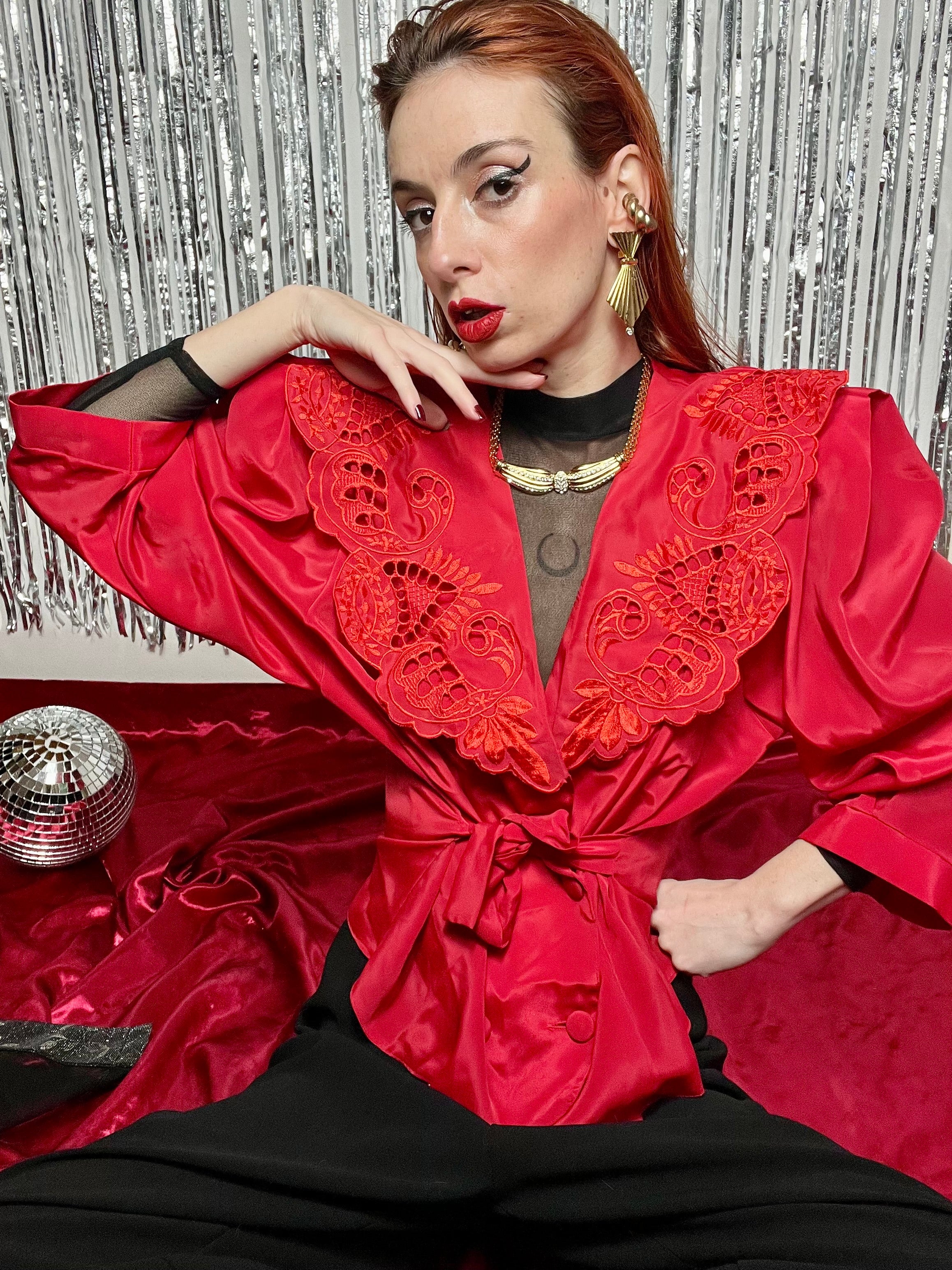 Blusa 80s con colletto alla marinara ricamato