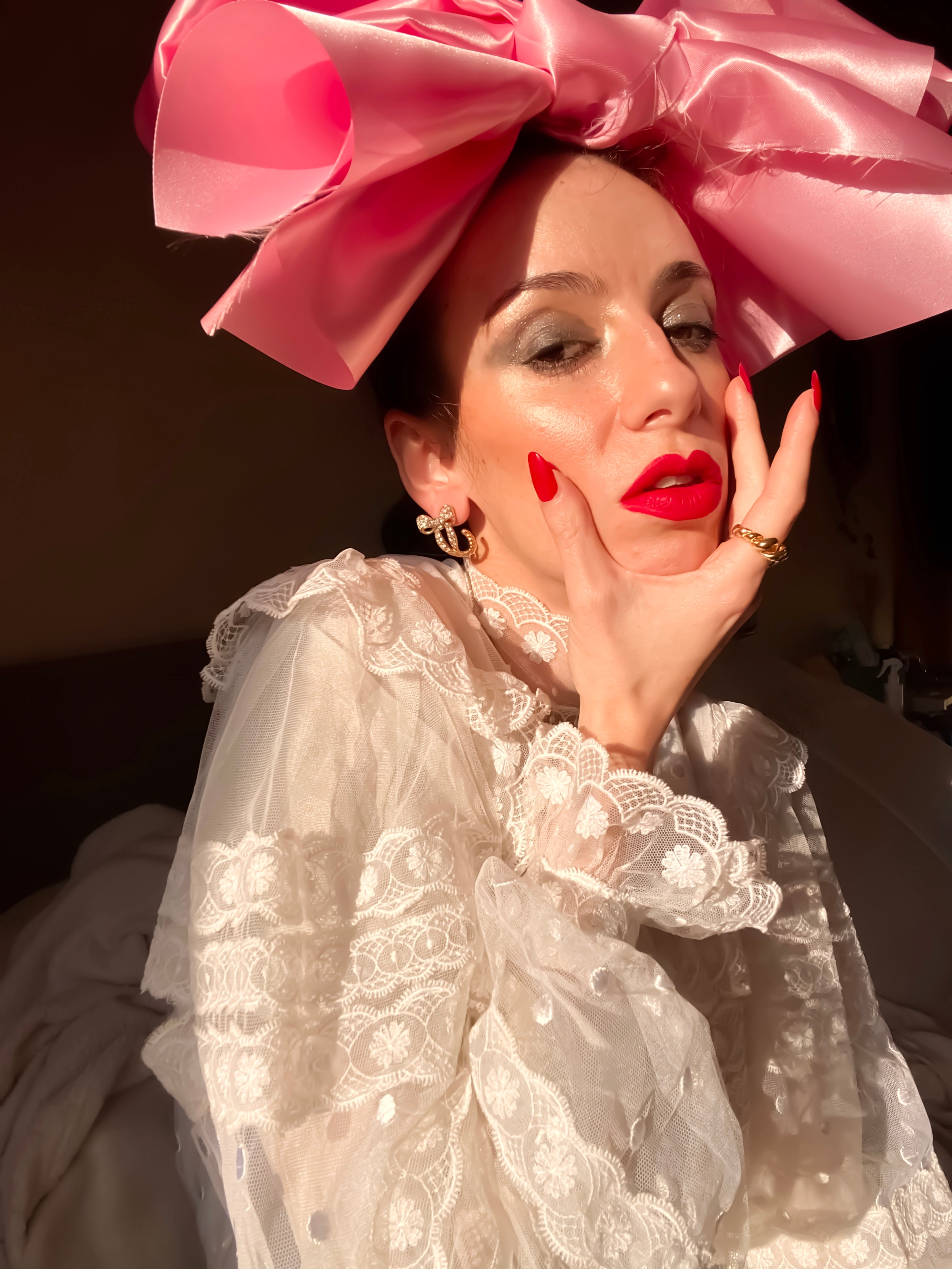 Orecchini a fiocco con strass