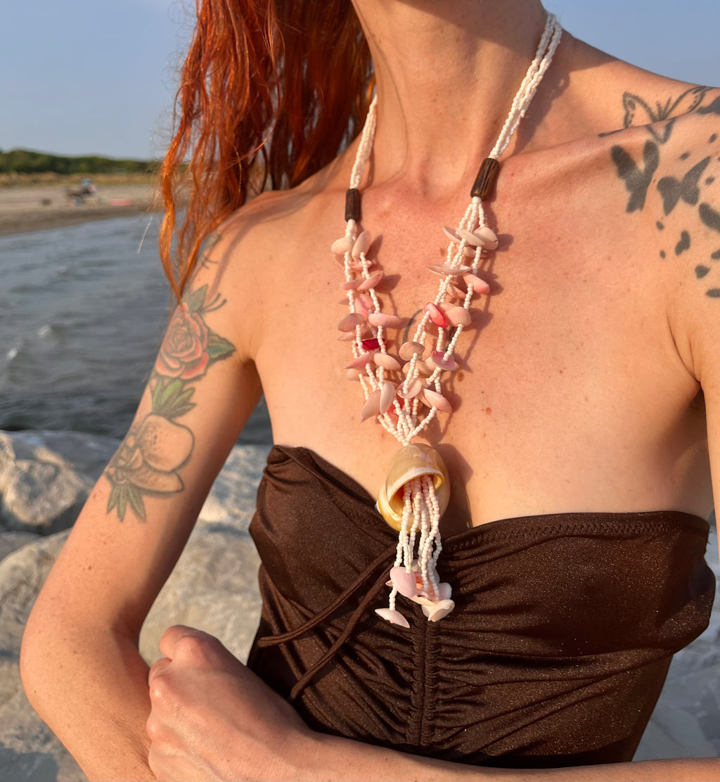 Collier Marea avec perles naturelles et coquillages