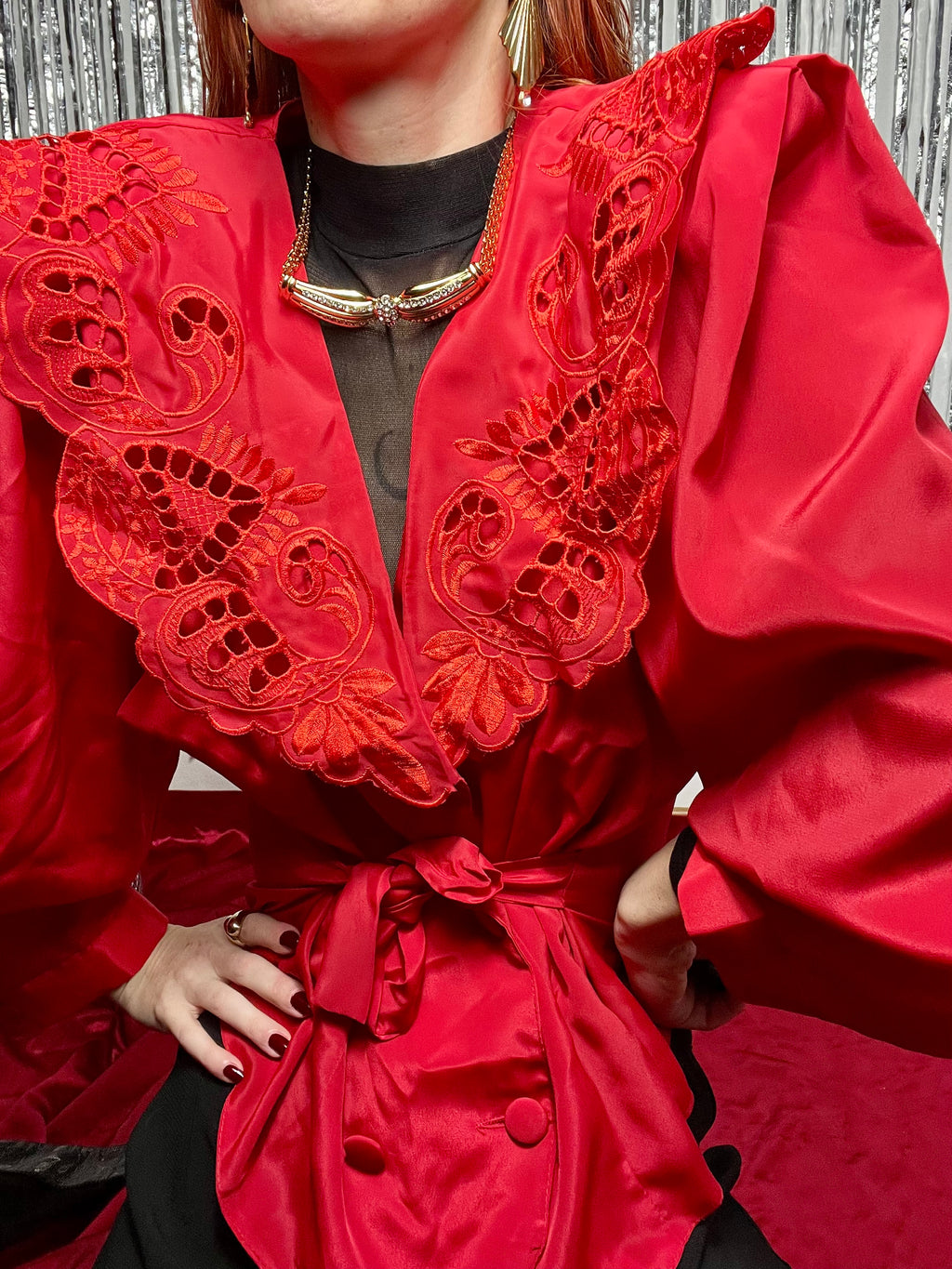 Blusa 80s con colletto alla marinara ricamato