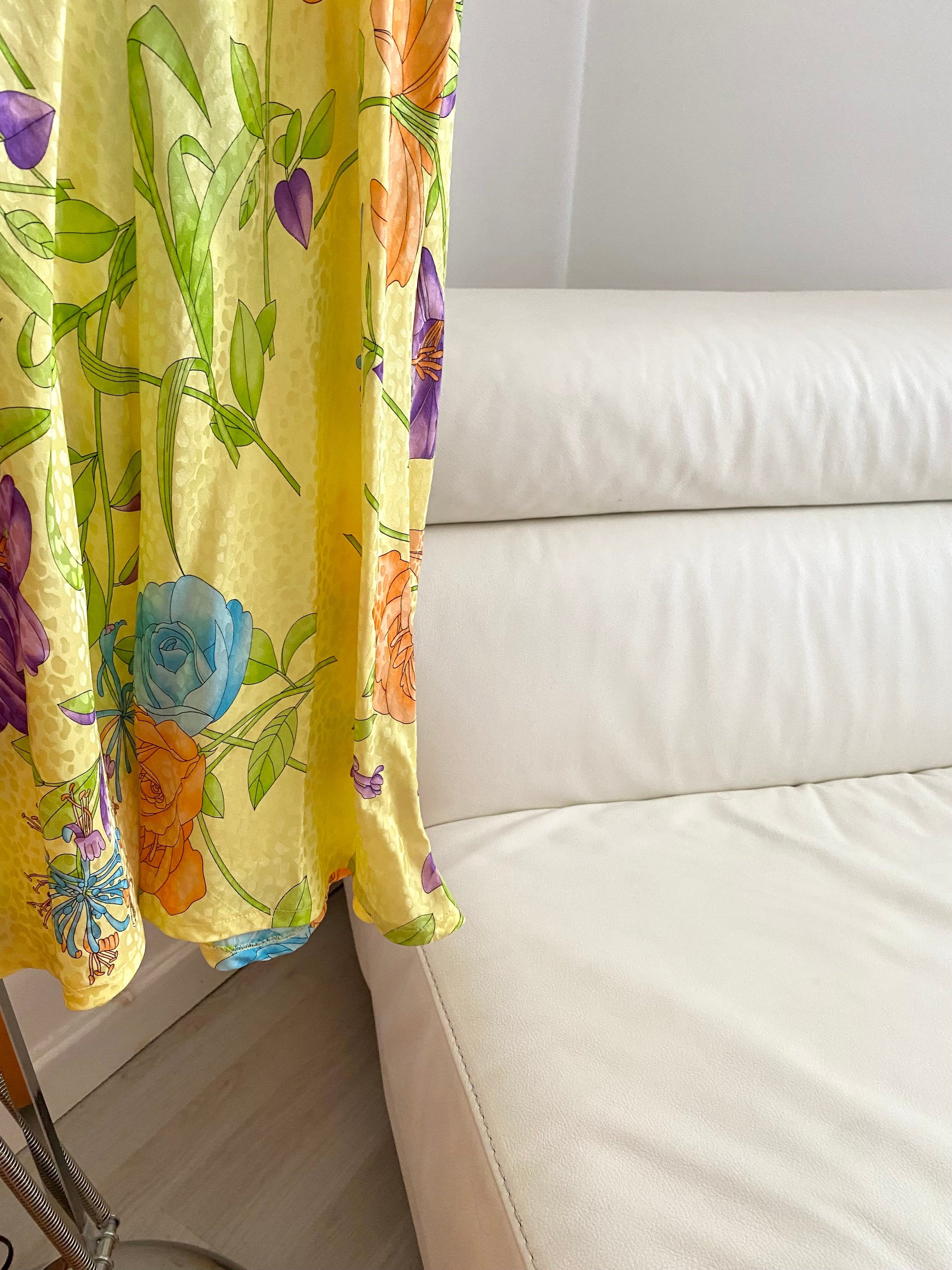 Abito floreale limone in pura seta