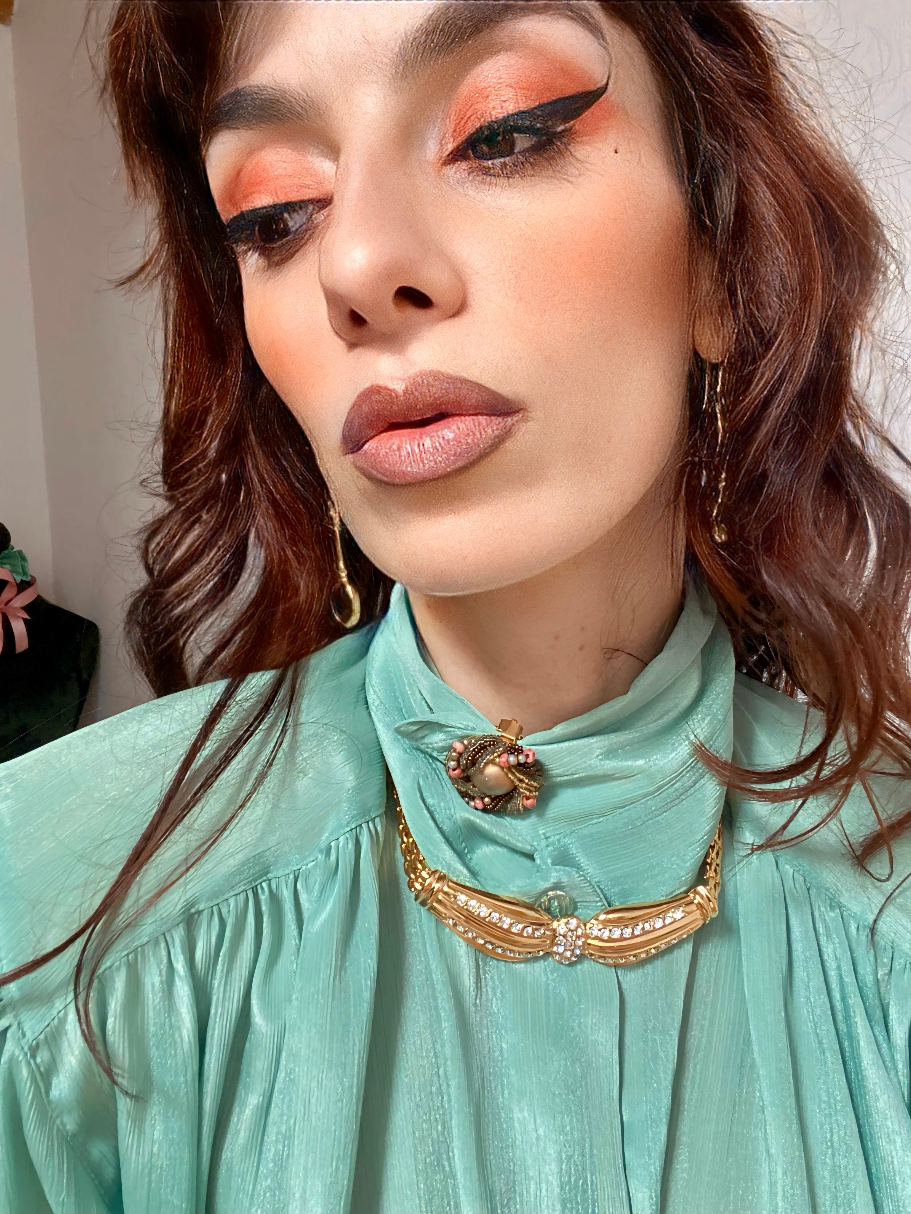 Collana girocollo fiocco