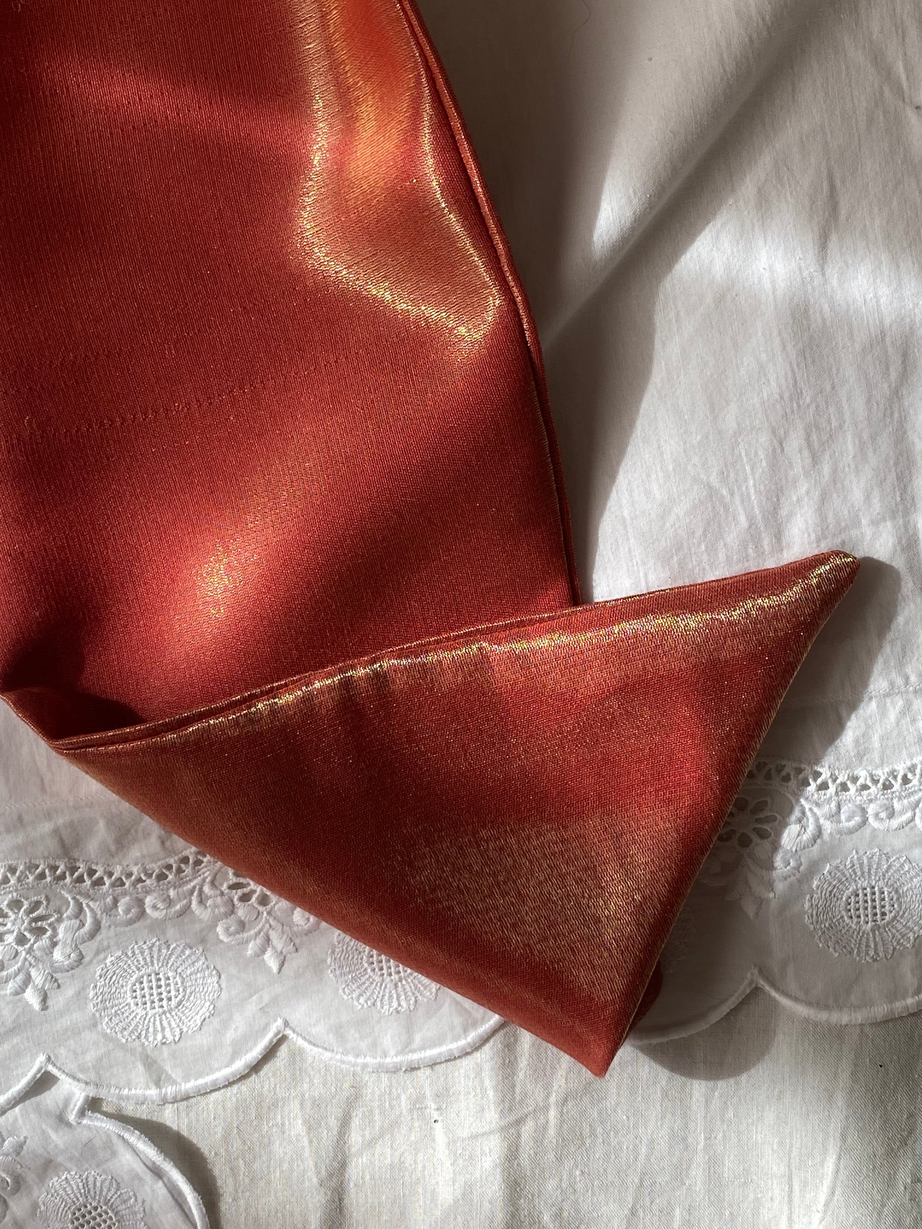 Fiocco sartoriale corallo