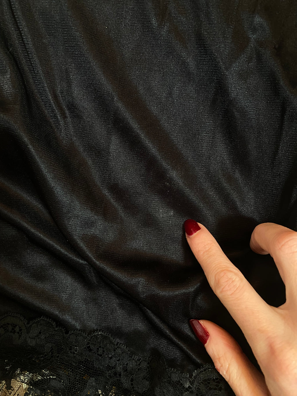 sottoveste nera in pizzo