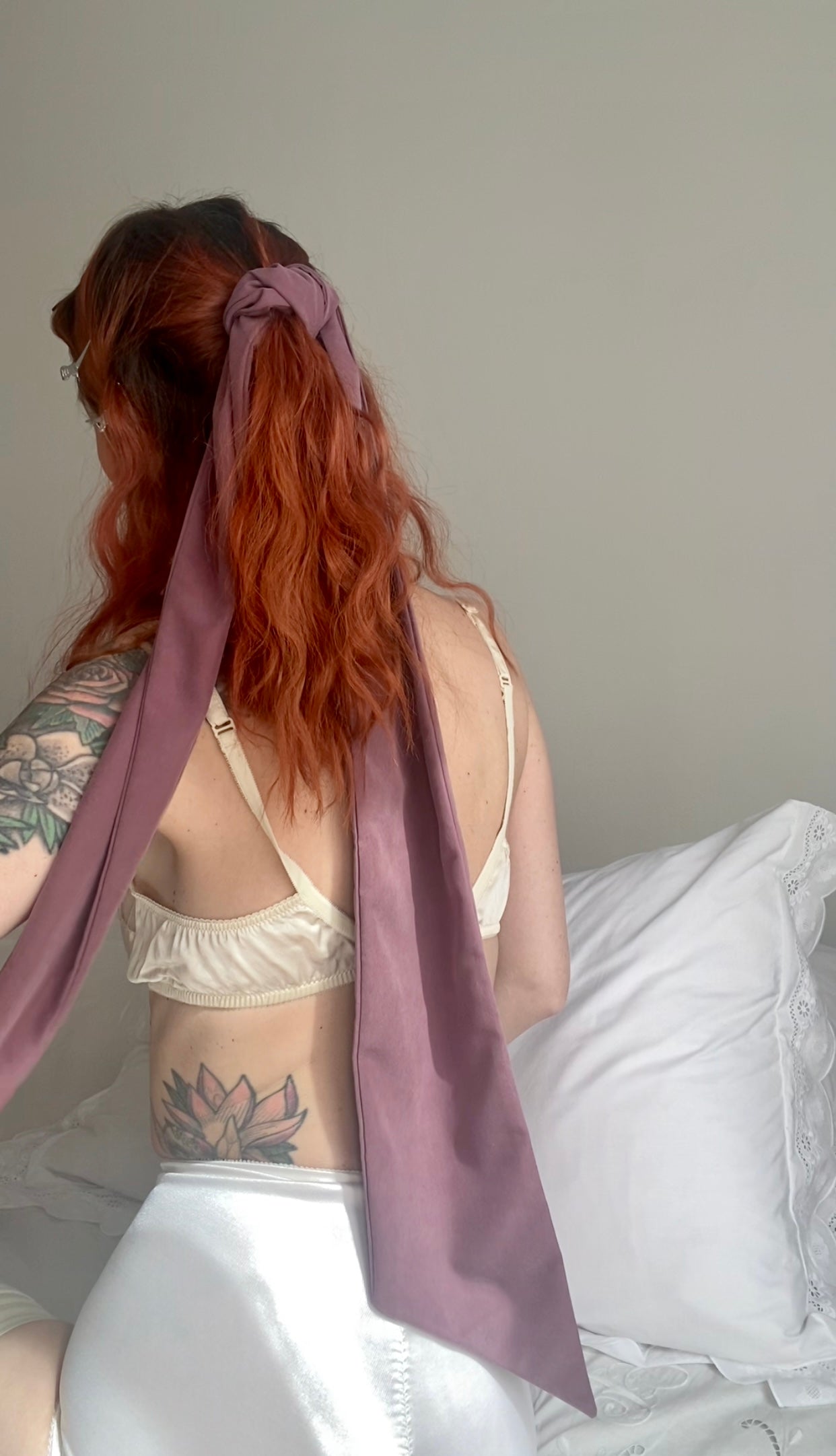 Fiocco sartoriale viola