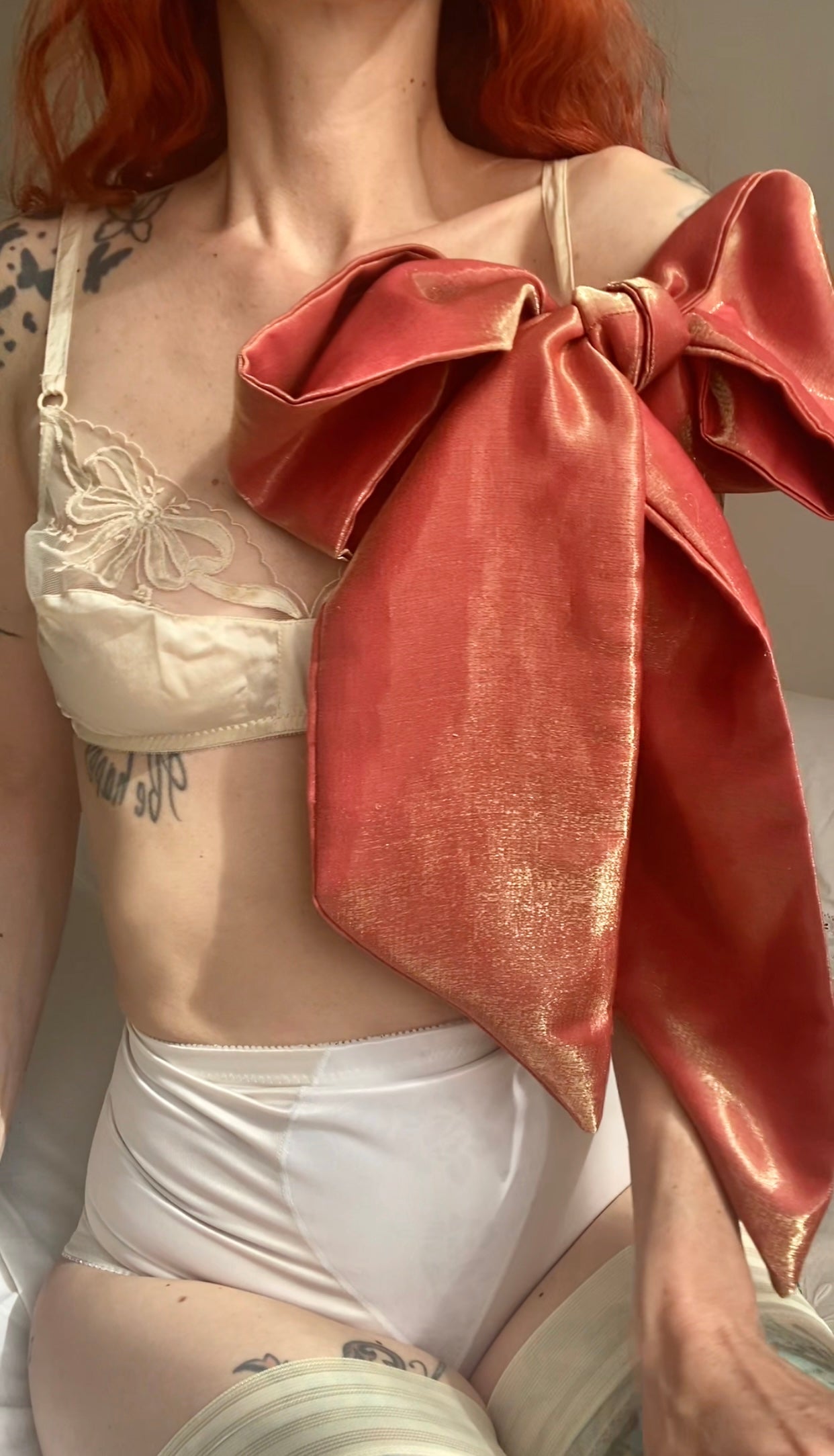 Fiocco sartoriale corallo