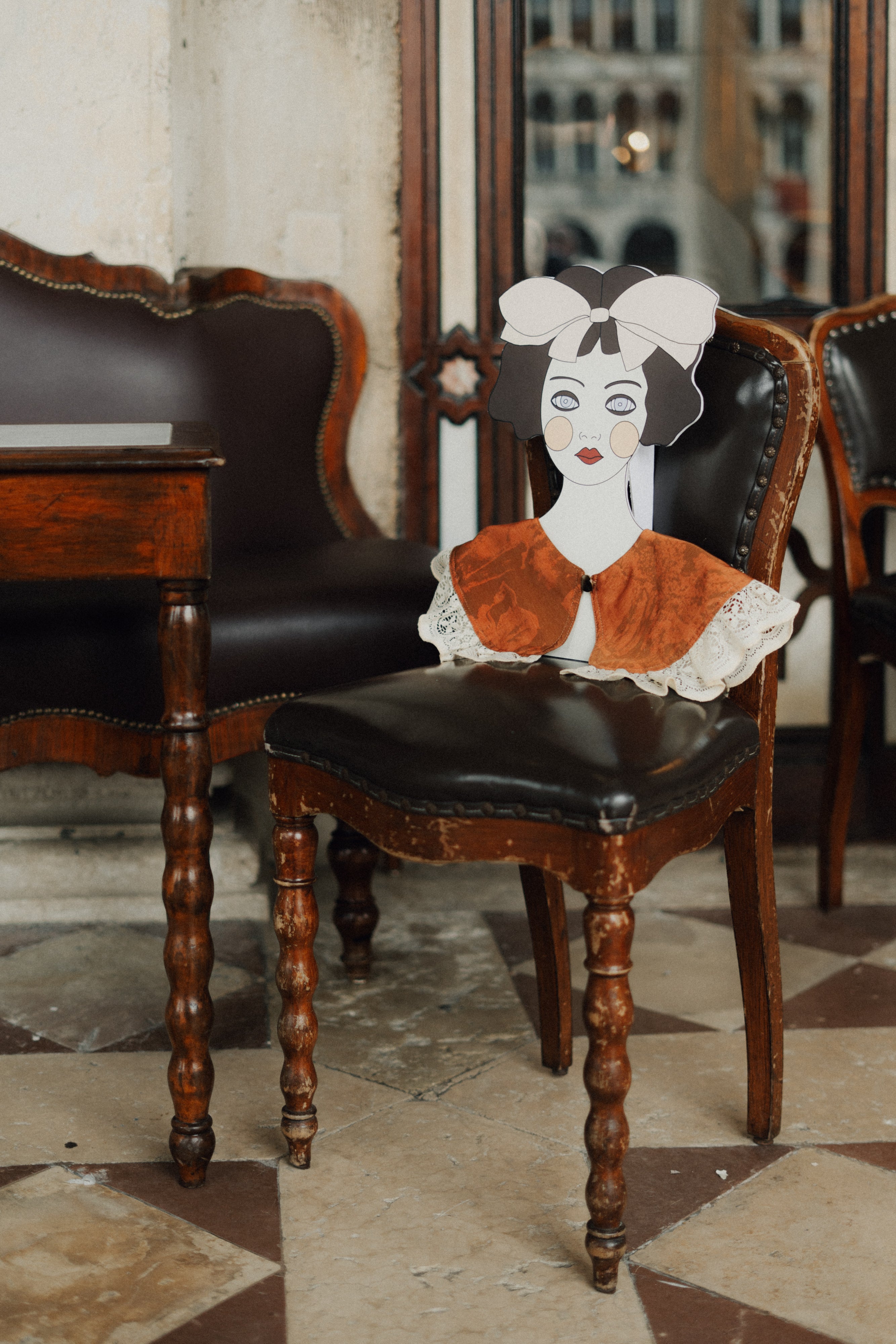 Terracotta Peter Pan collar in silk and antique Venetian lace