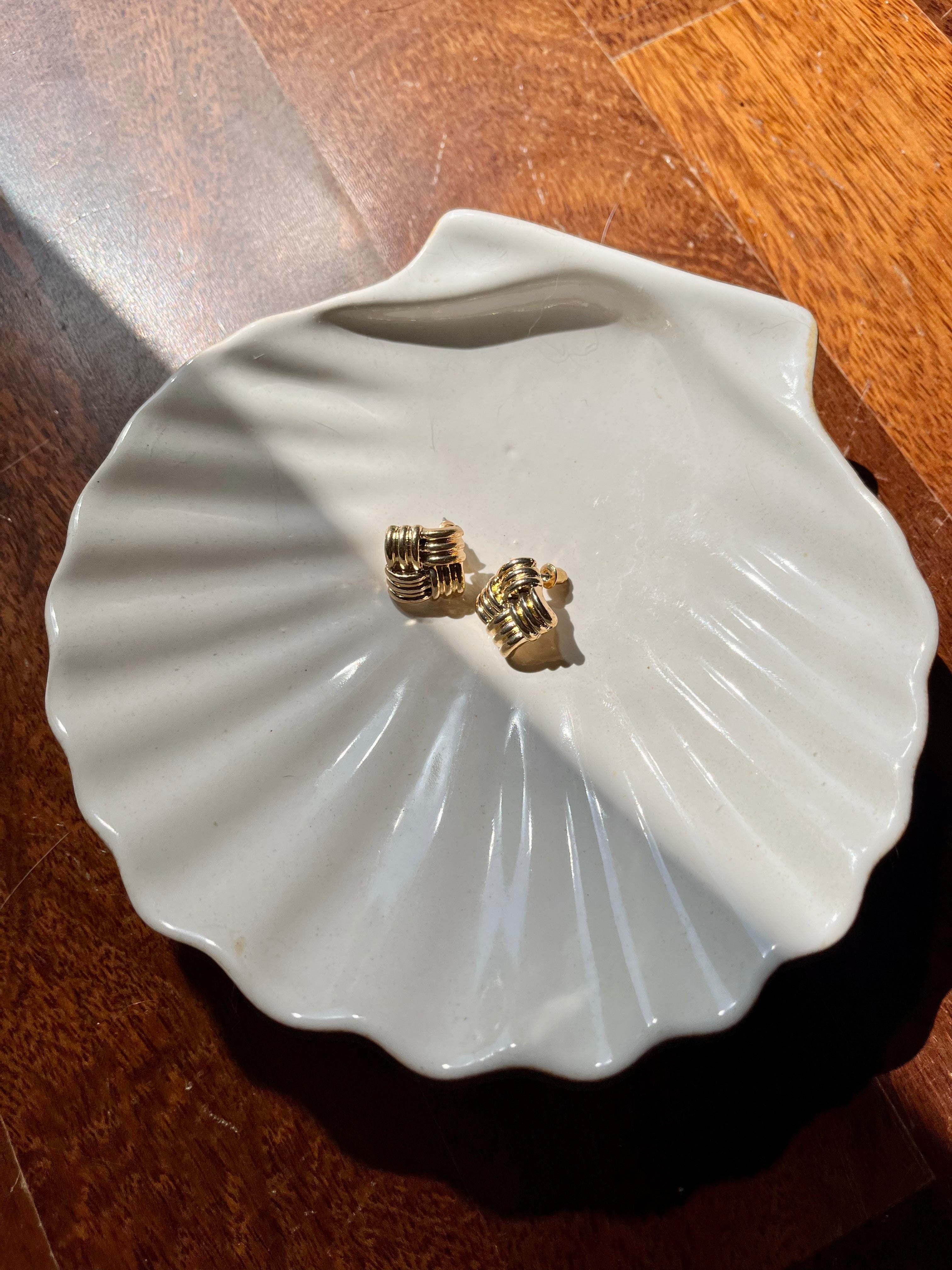 Orecchini quadrati bombati