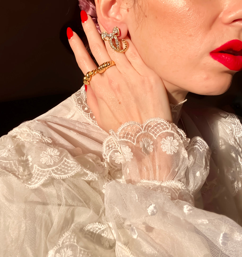 Boucles d'oreilles nœud avec strass