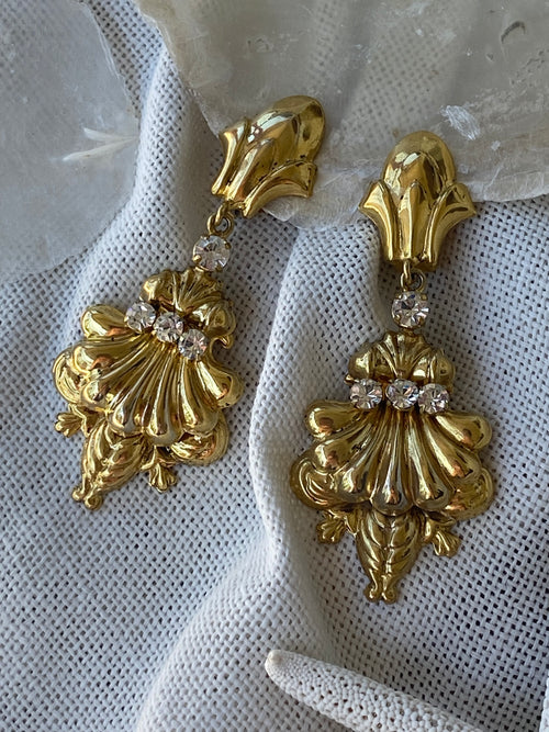 Anfitrite orecchini pendenti a conchiglia