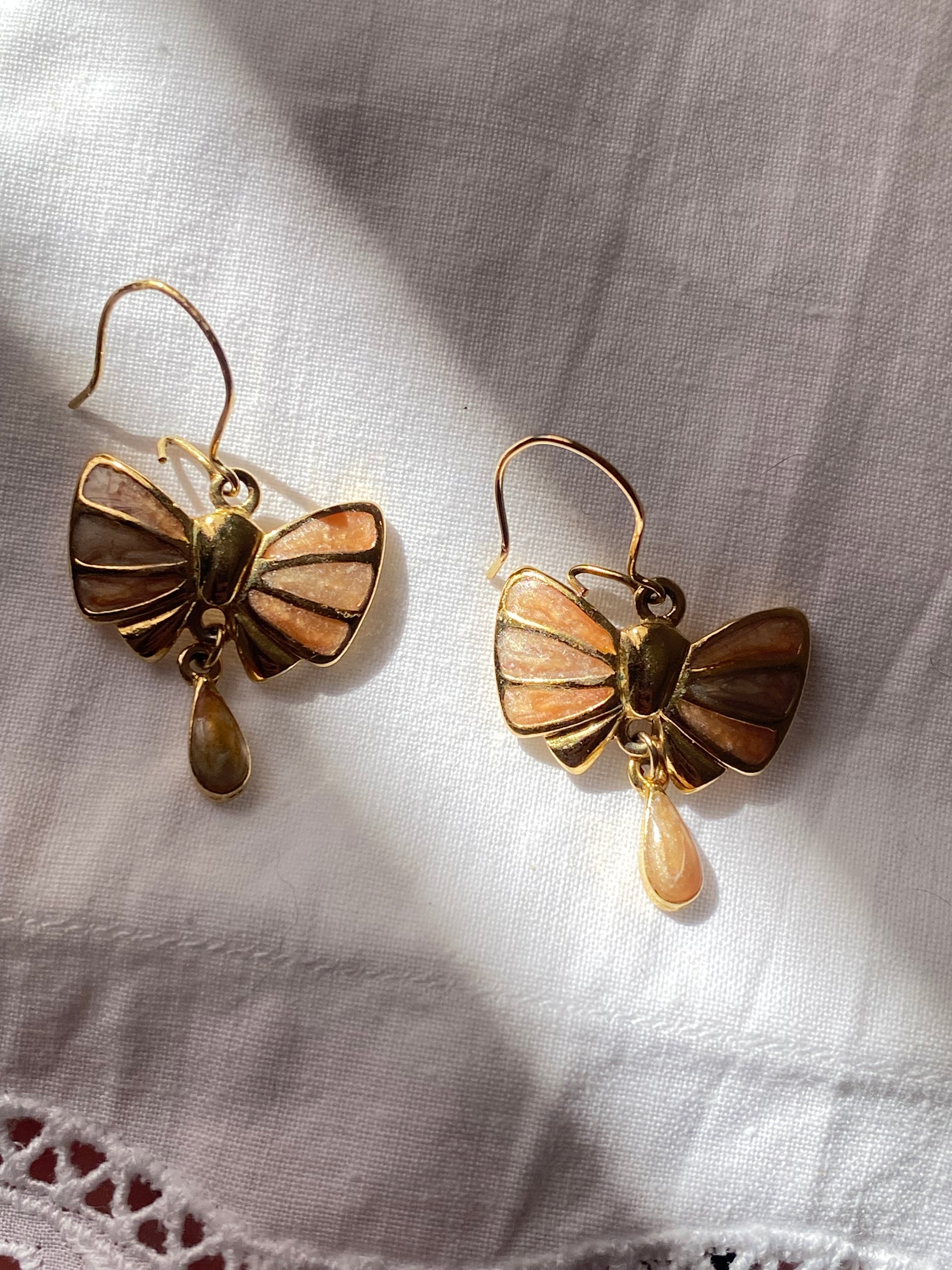 Orecchini smaltati farfalla