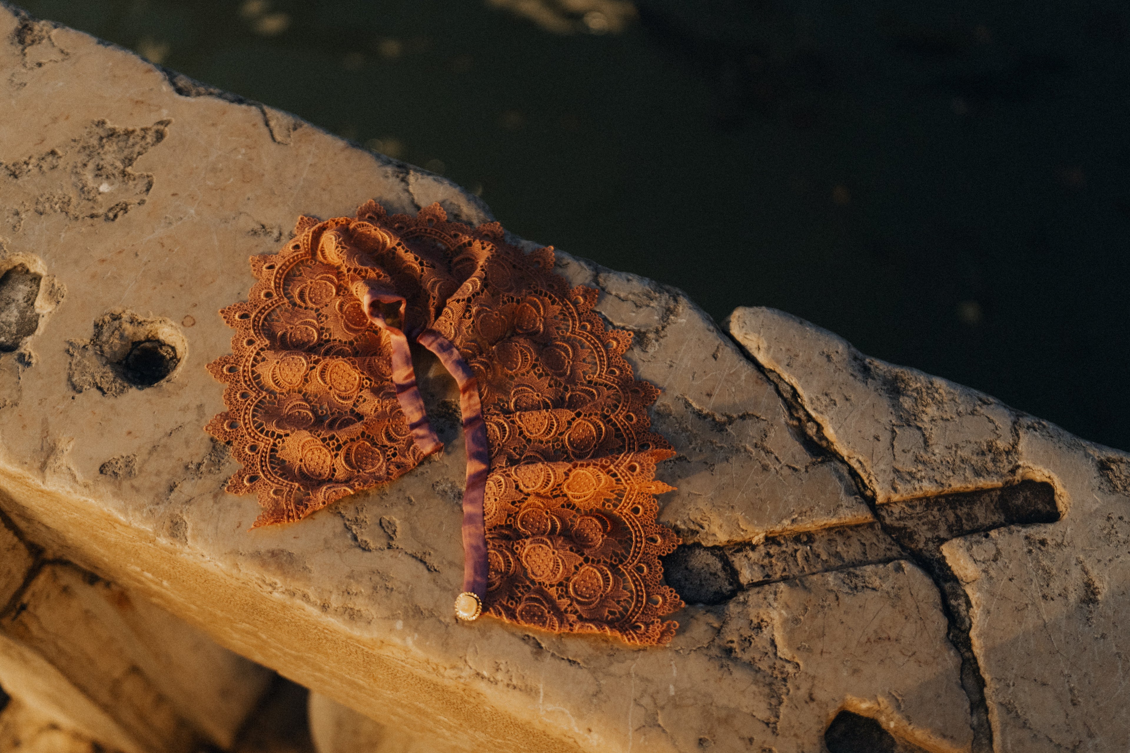 Colletto stile chiacchierino in pizzo antico veneziano