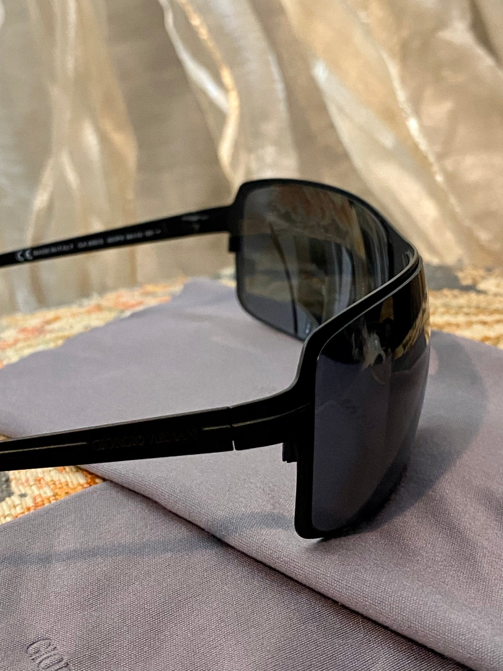 Emporio Armani a mascherina