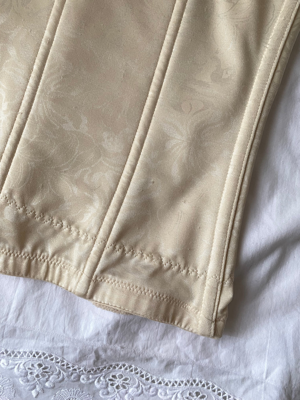 Corset crème