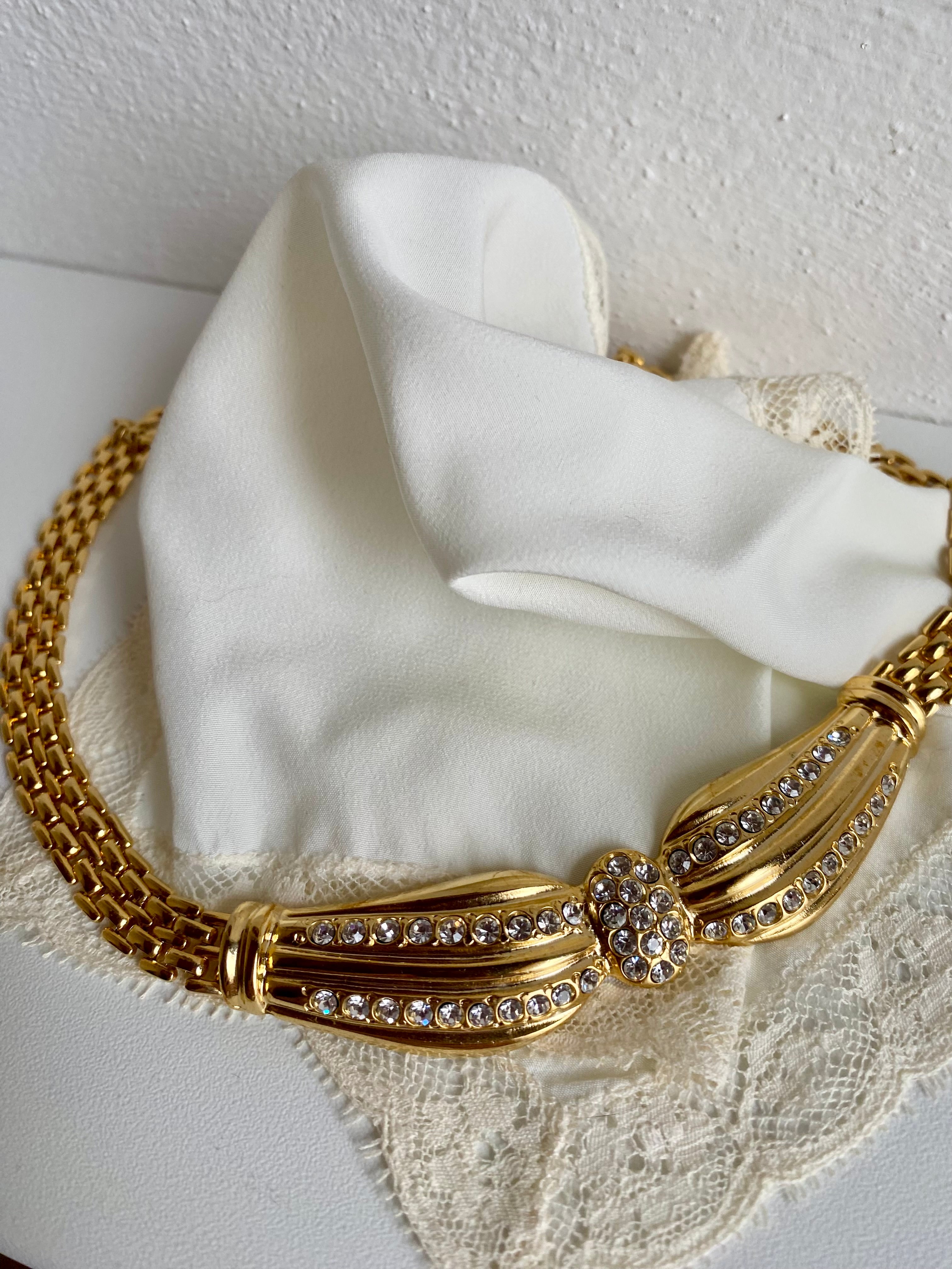 Collana girocollo fiocco