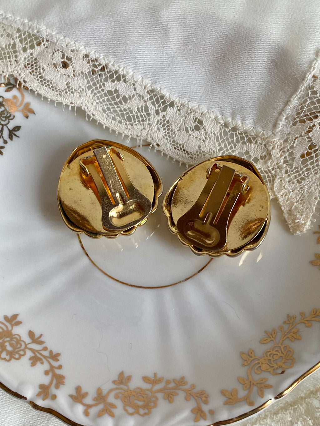 Boucles d'oreilles clip coquillage Malfi