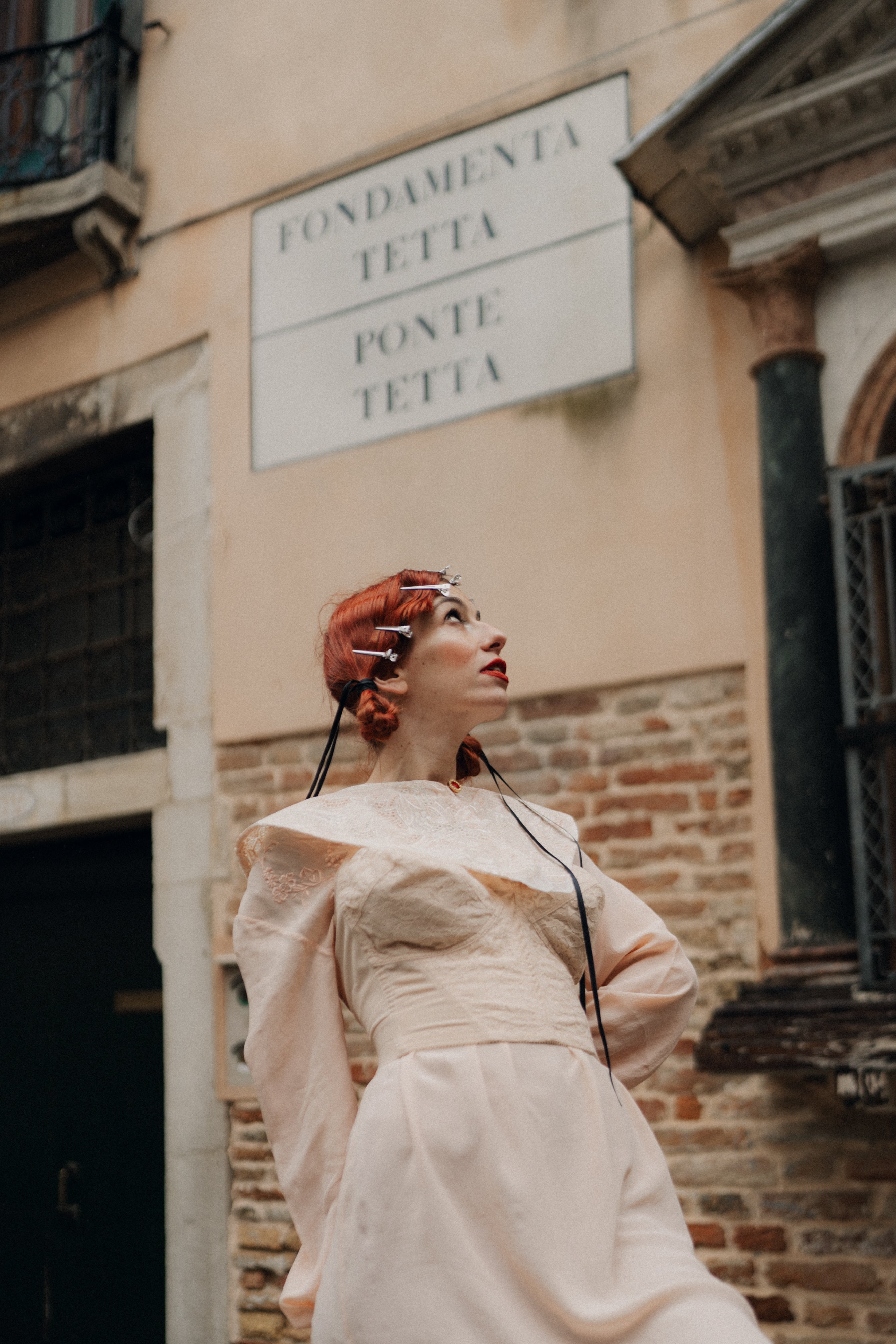 Colletto a punta pastello in pizzo antico veneziano