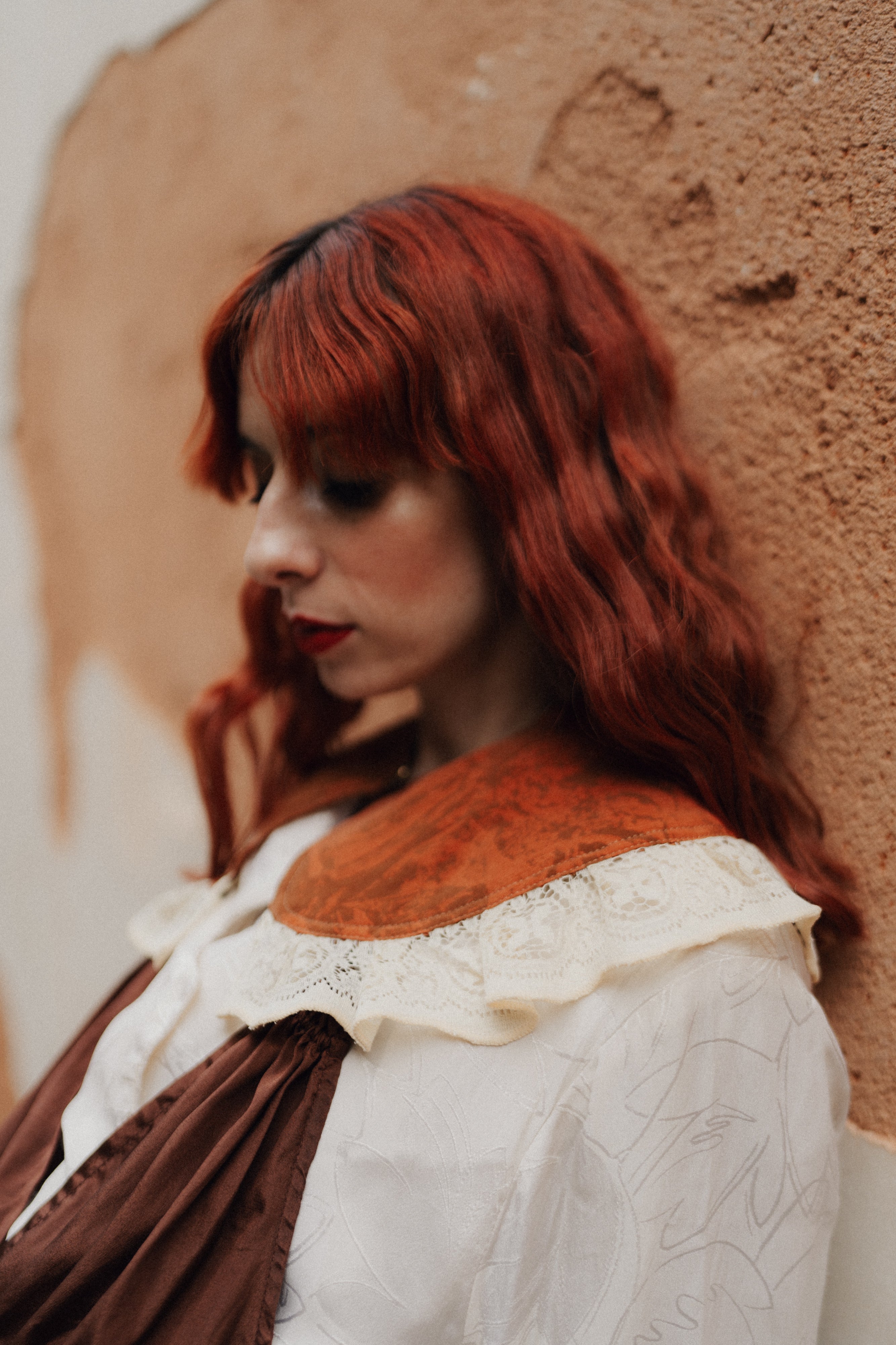 Terracotta Peter Pan collar in silk and antique Venetian lace