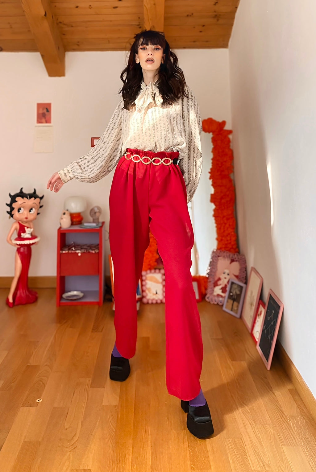 Pantaloni velati
