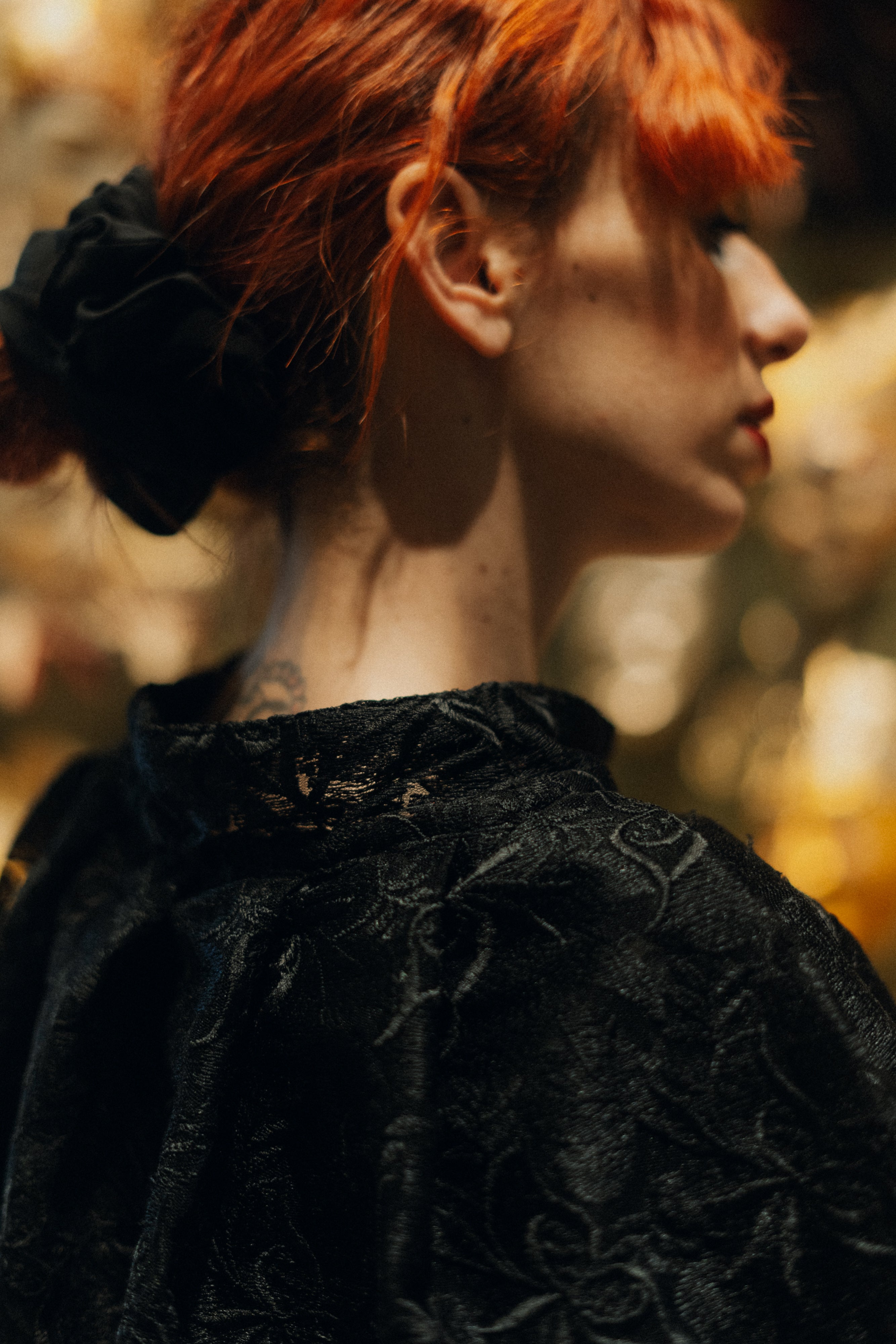 Mantellina in stile vittoriano in pizzo antico veneziano