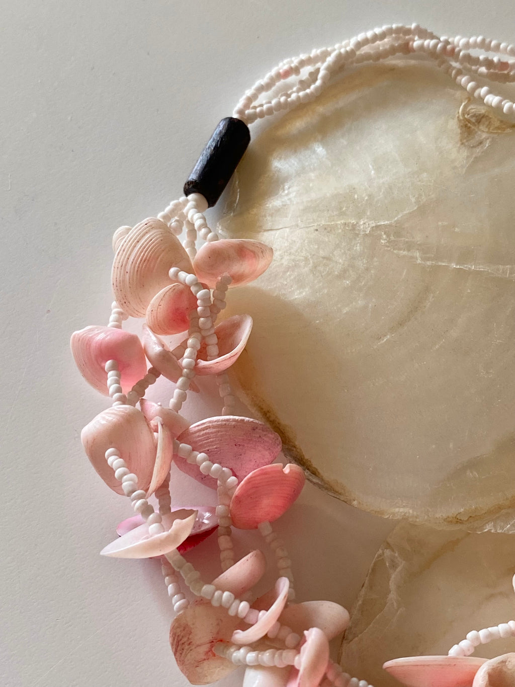 Collier Marea avec perles naturelles et coquillages