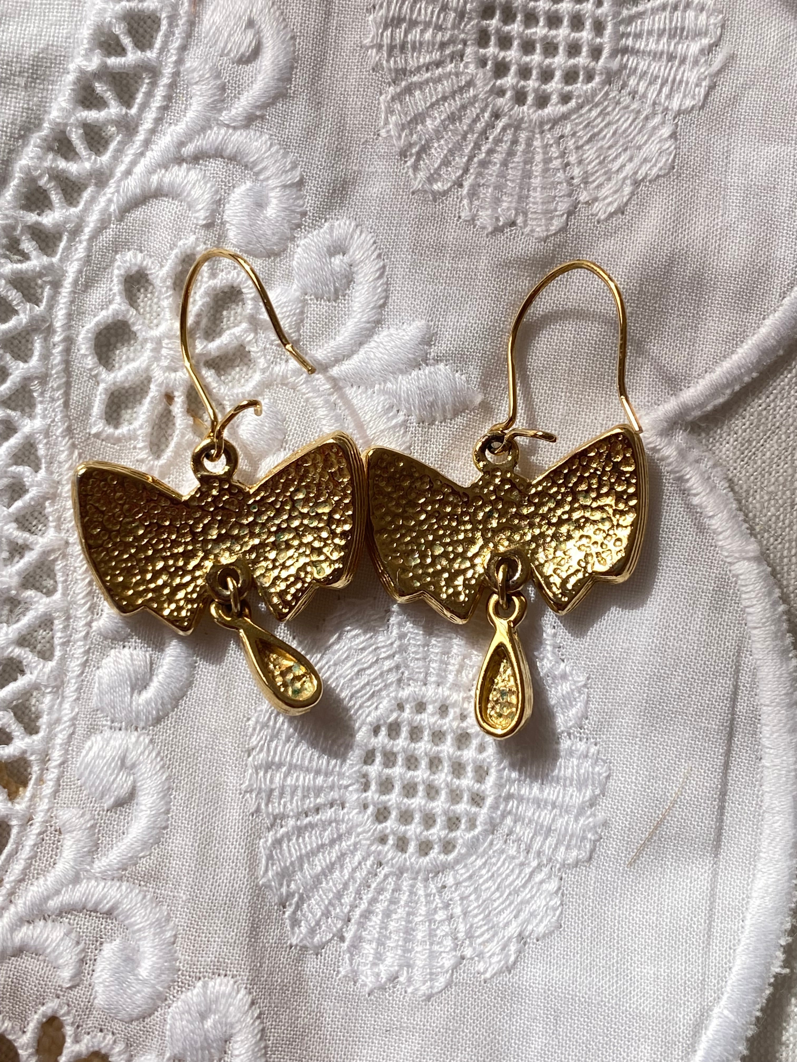 Orecchini smaltati farfalla