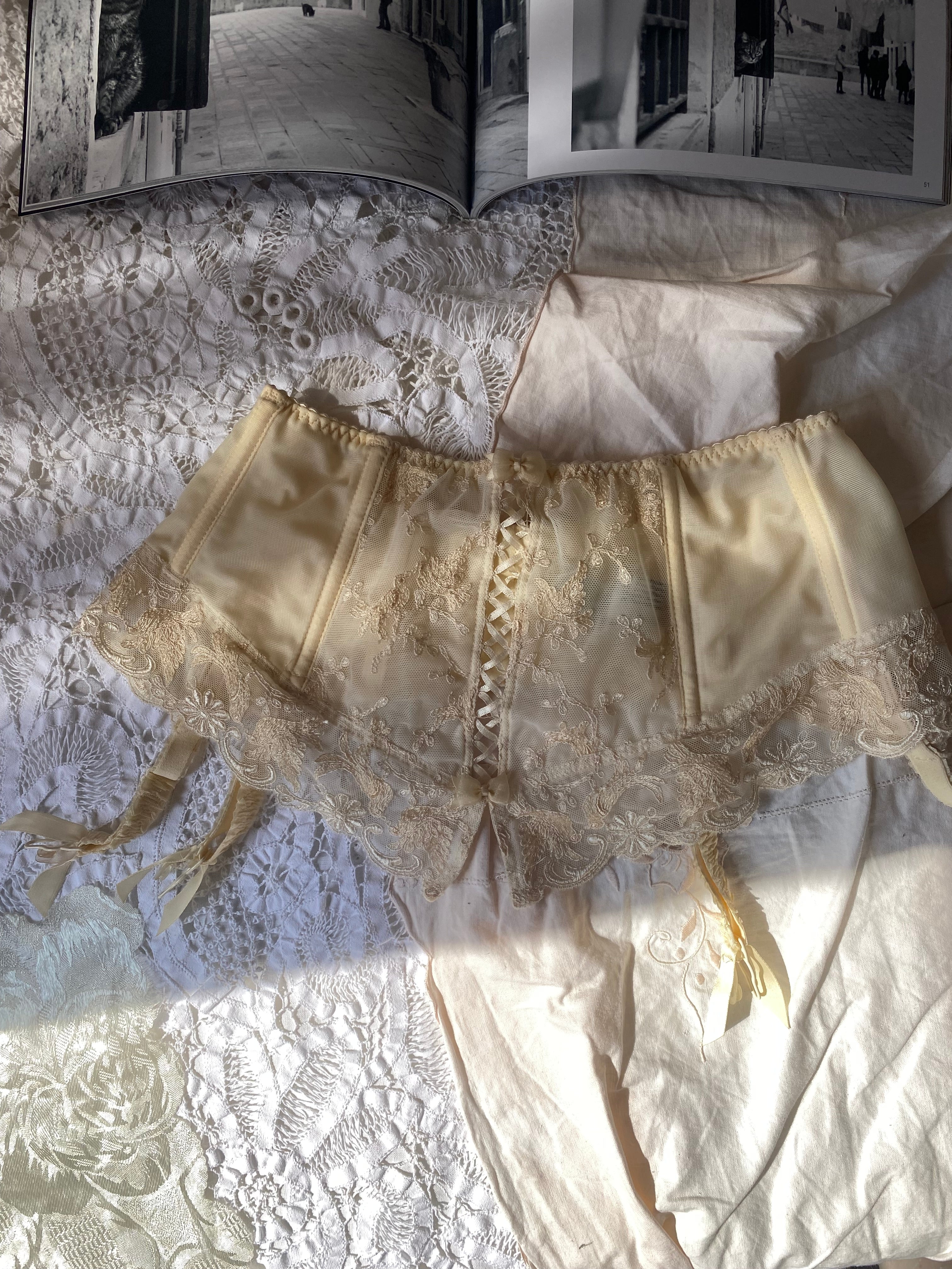 Guêpière Valentino panna