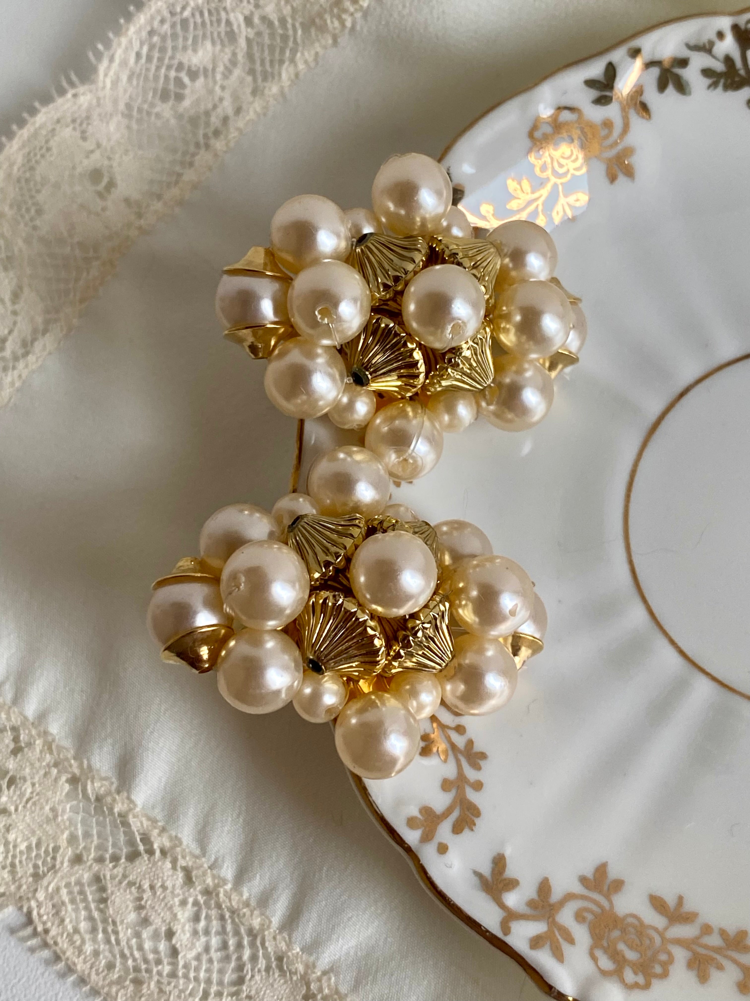 Capri clip-on earrings with pearls and shells