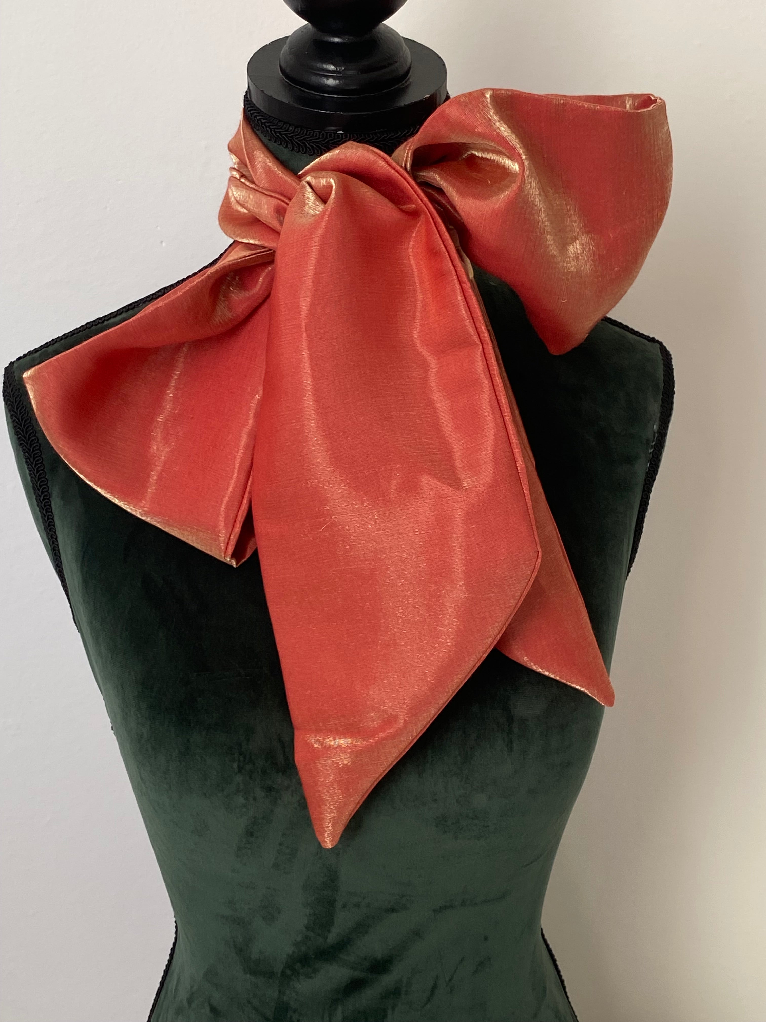 Fiocco sartoriale corallo