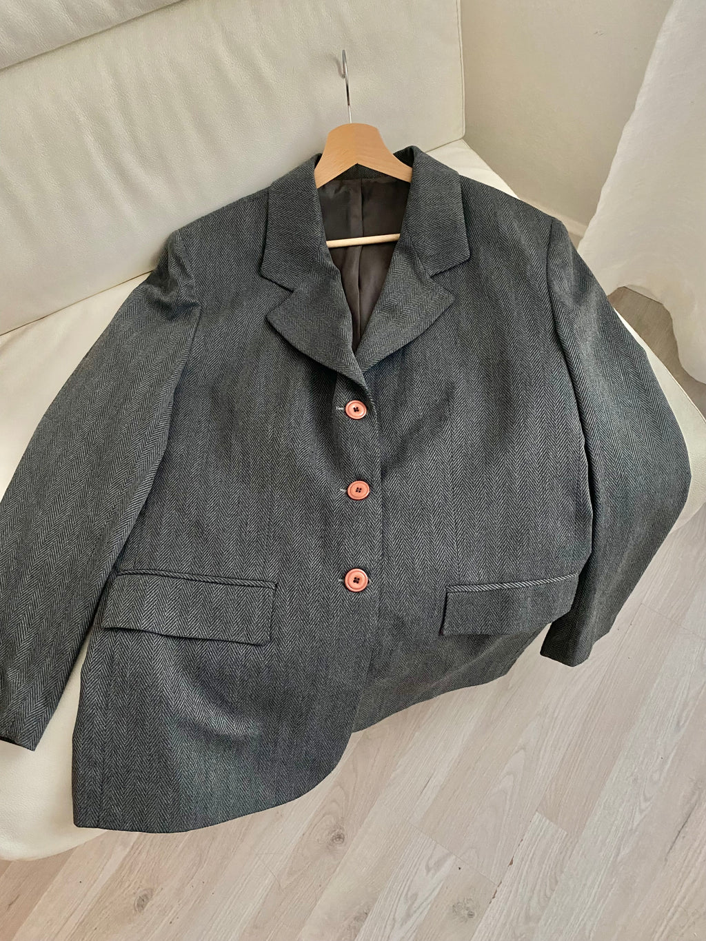 Blazer boxy monopetto grigio scuro lavorazione zig zag