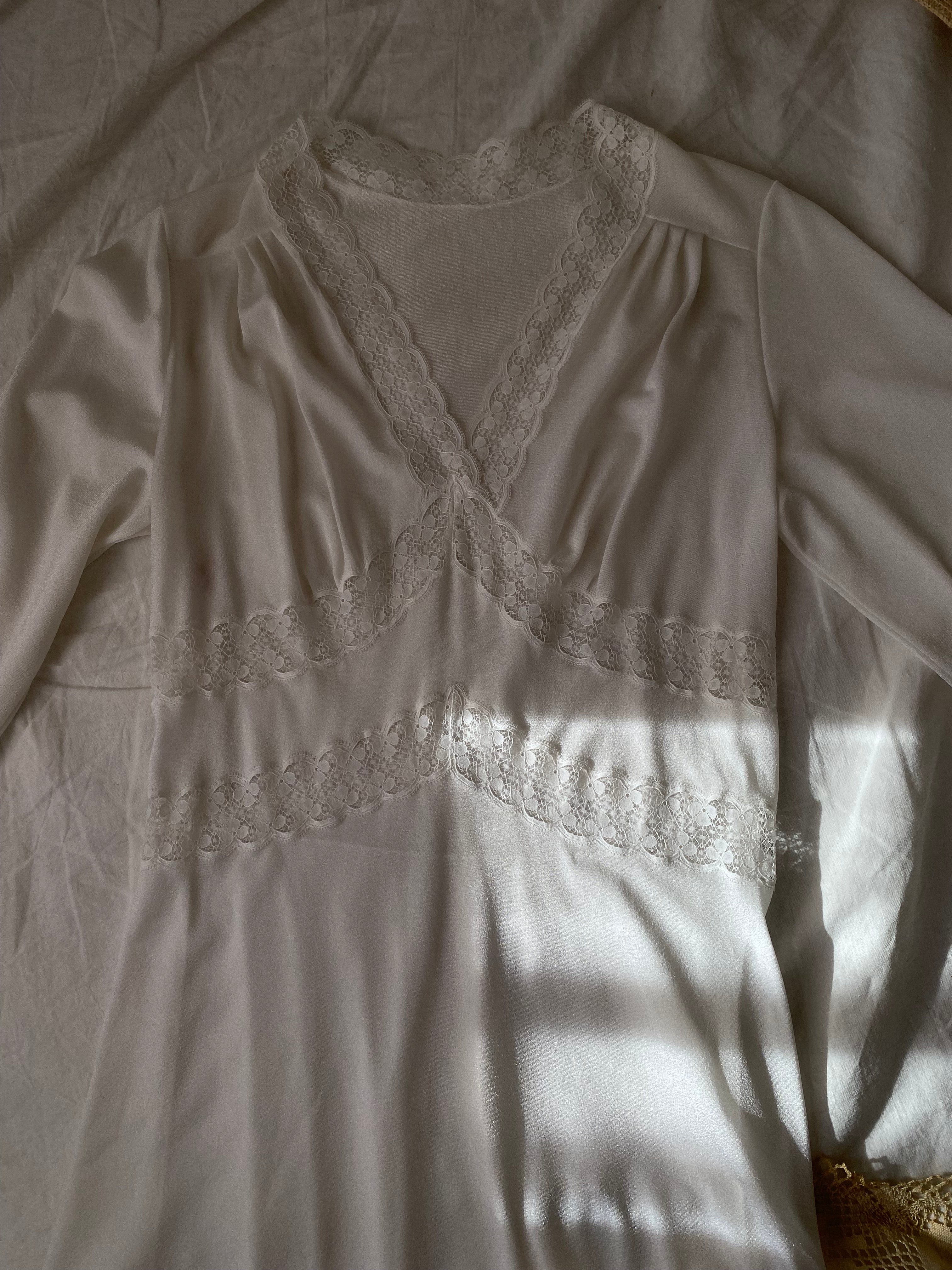 70s nightgown
