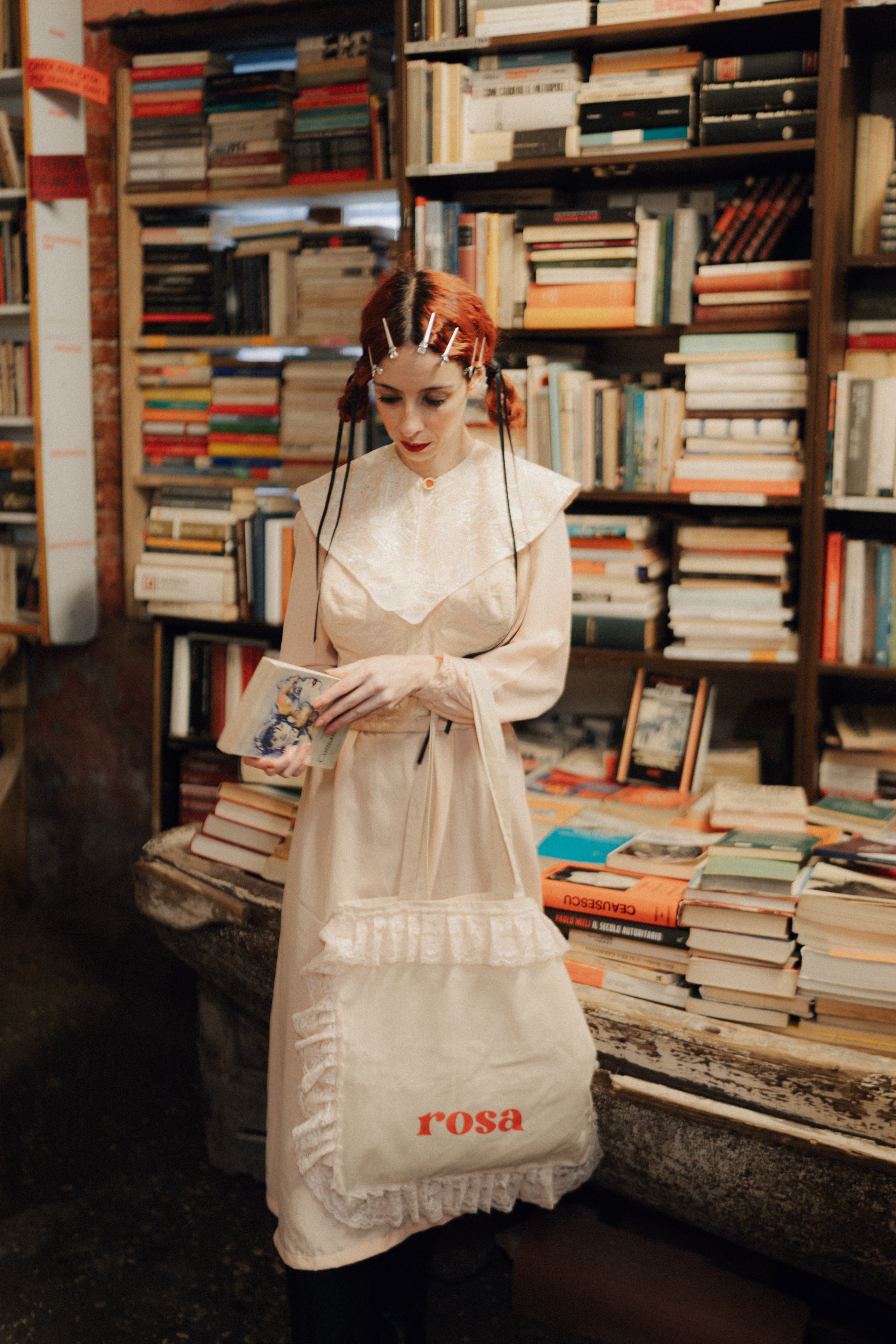 Colletto a punta pastello in pizzo antico veneziano