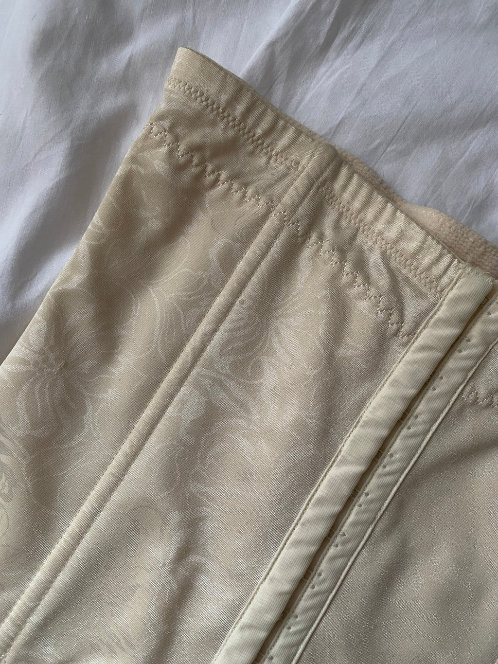 Corset crème
