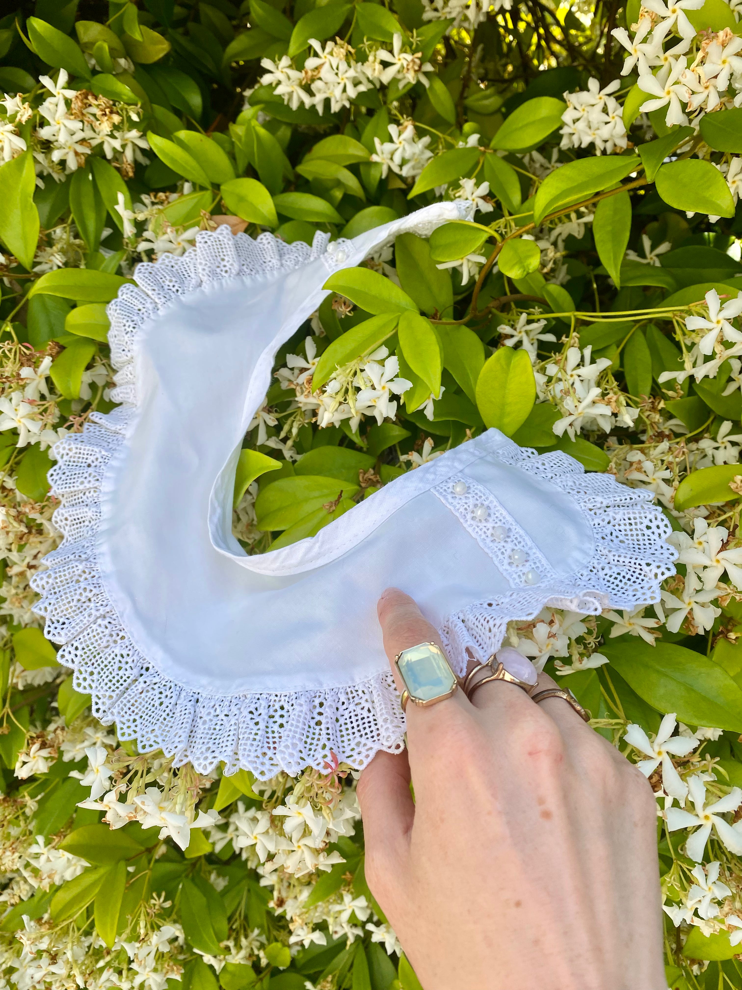 Colletto monta e smonta perline e ricamo