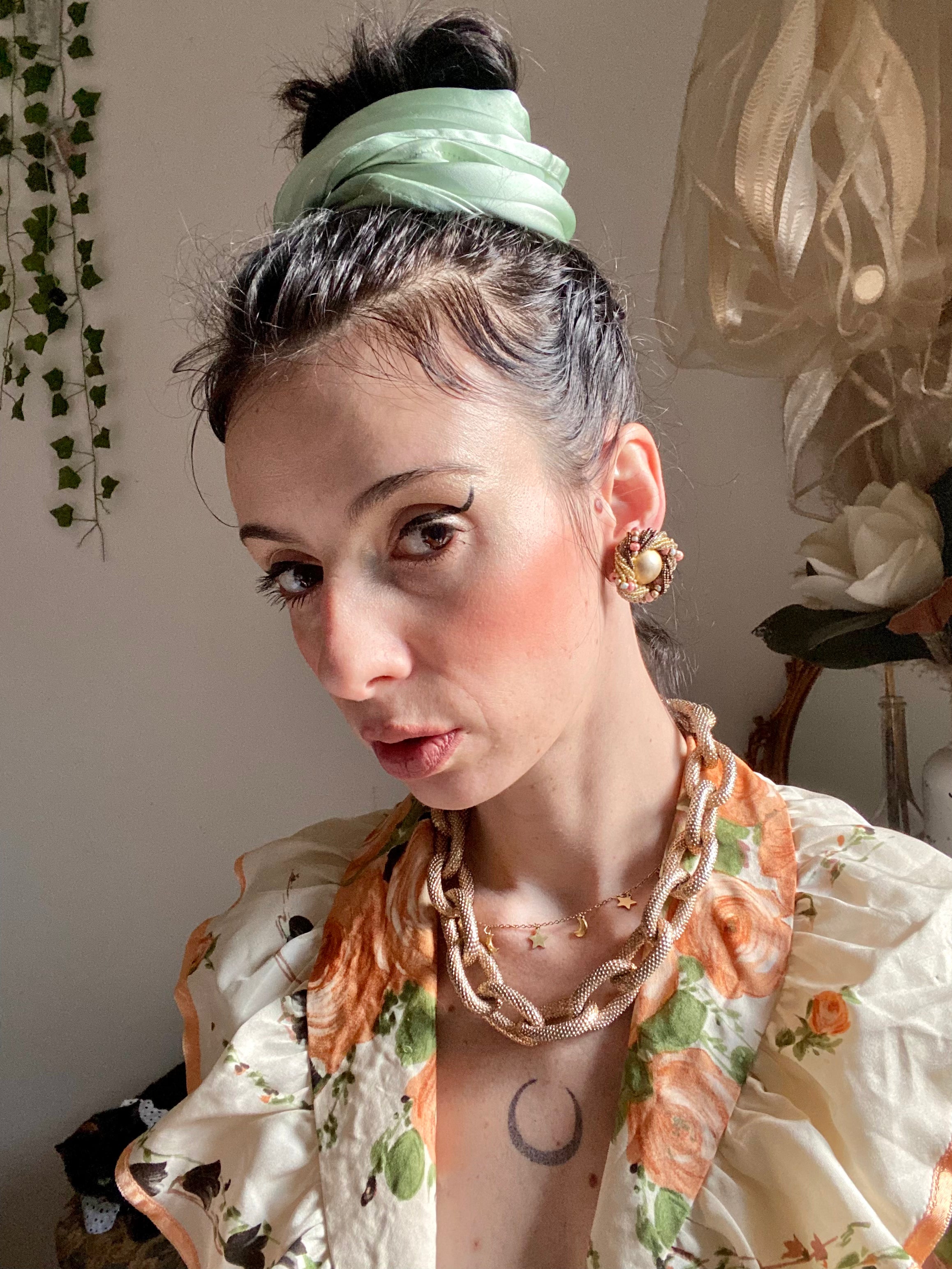 Orecchini a bottone antichi