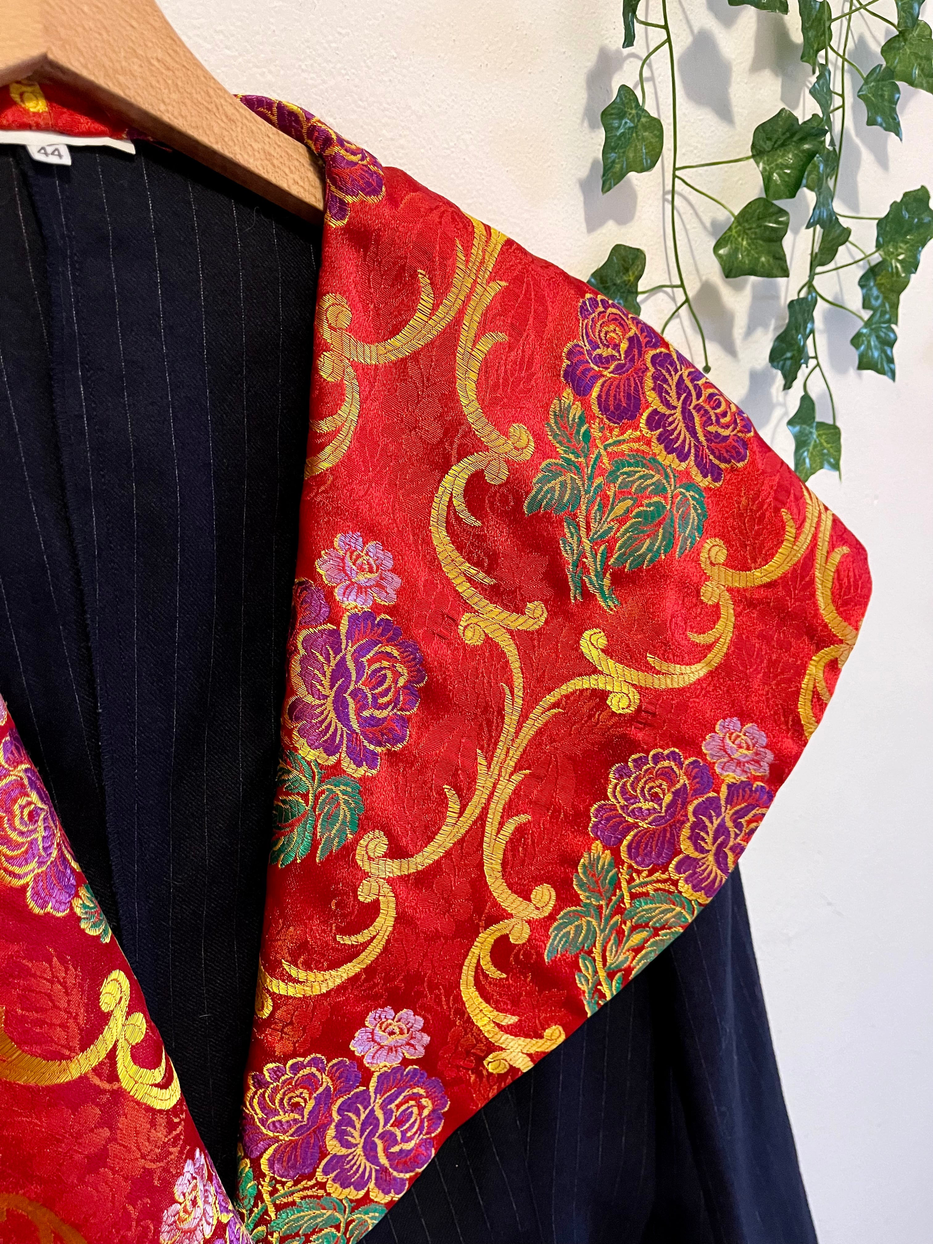 Blazer gessato con colletto alla marinara