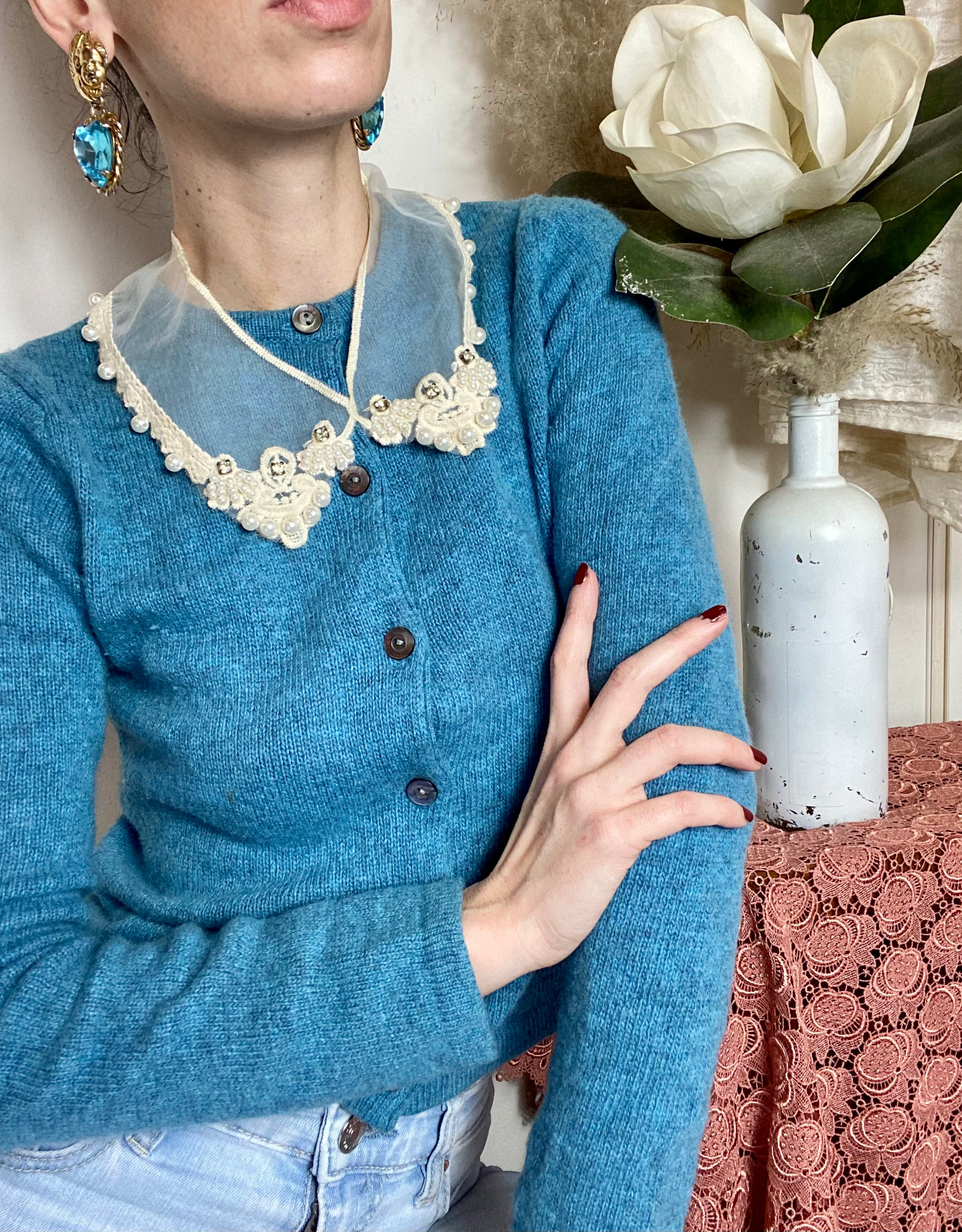 Colletto Wing in organza, perline e pizzo Macramè