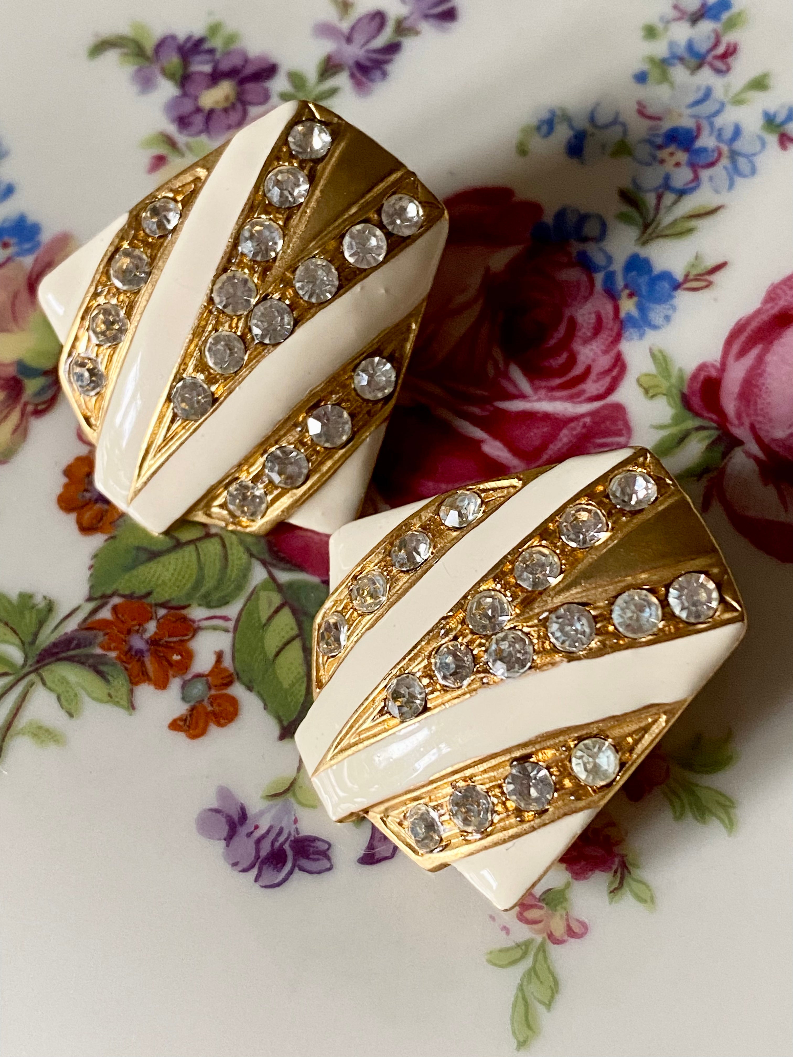 Boucles d'oreilles années 60 avec strass