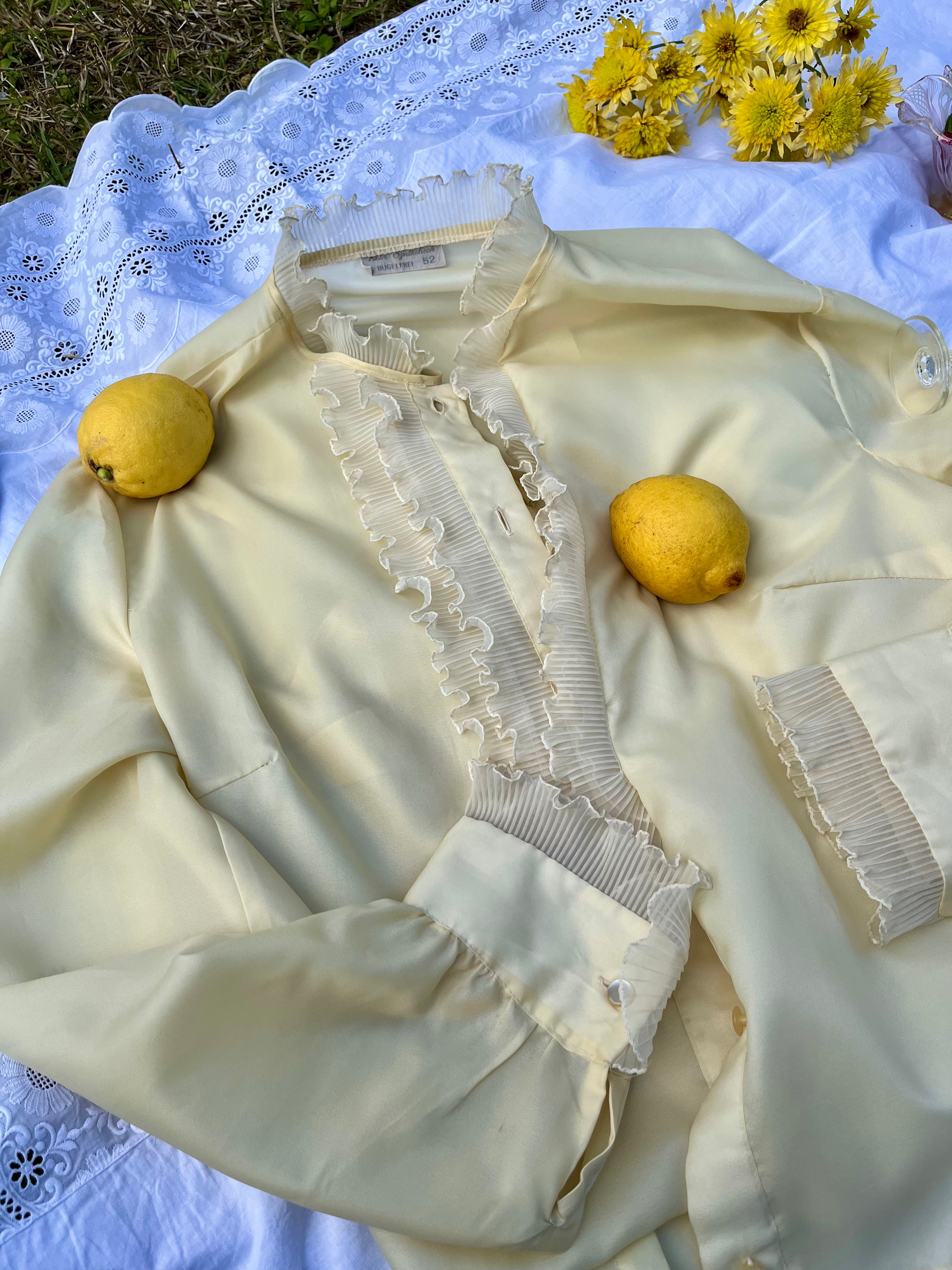 Camicia vittoriana a cascata monocromo pastello