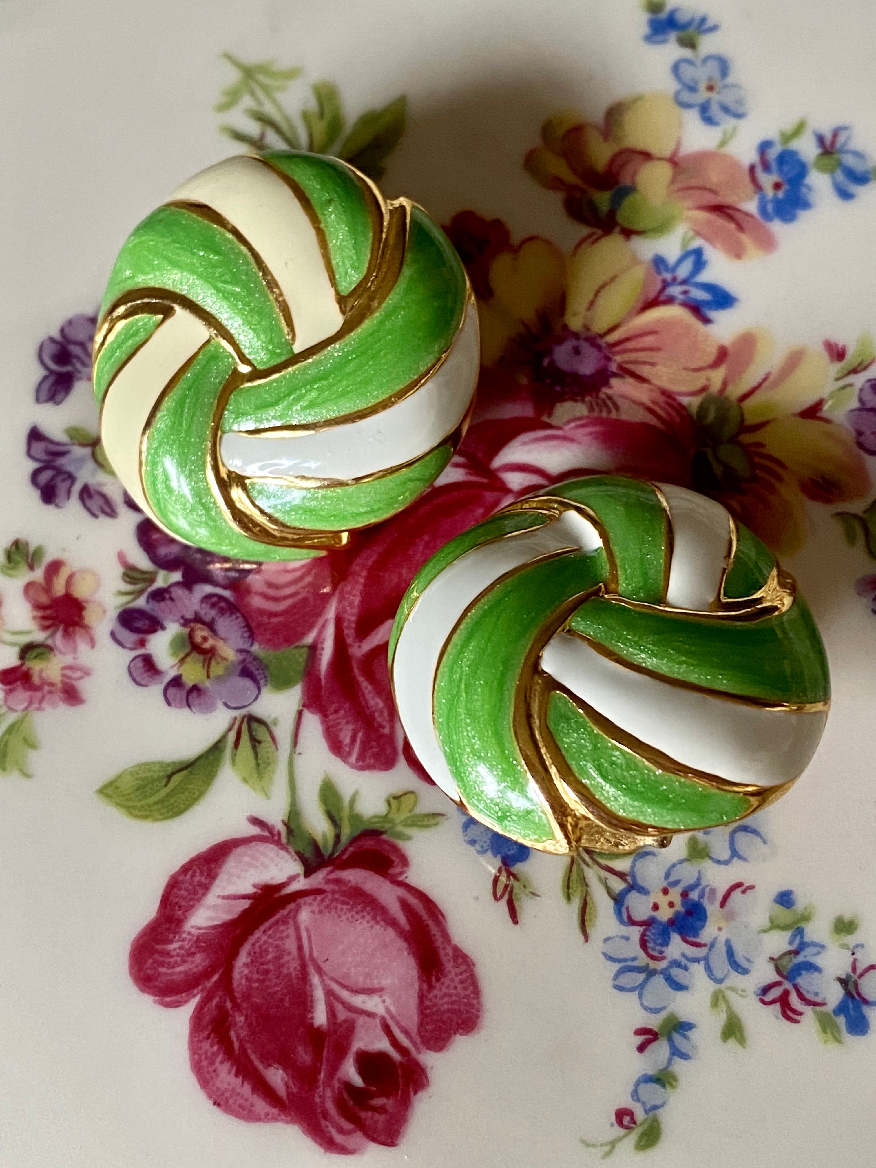 Orecchini anni ‘60 bombati