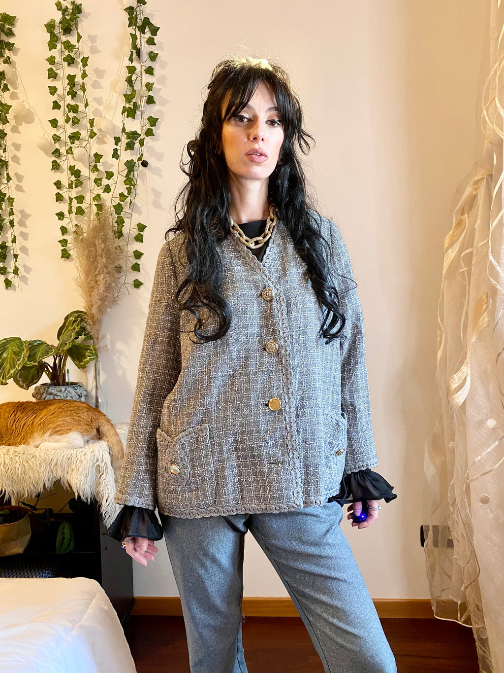 Refined collarless Vichy blazer