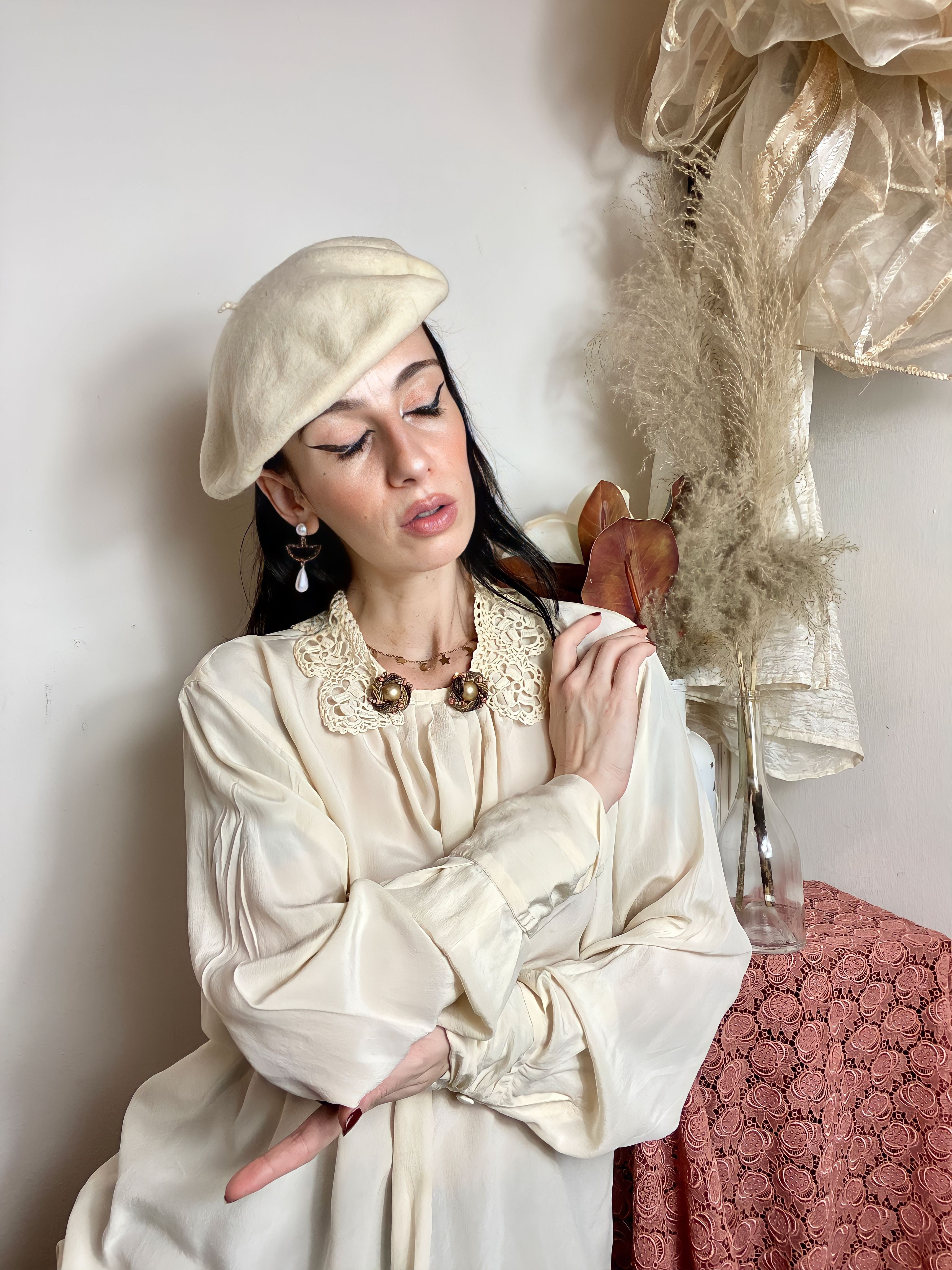 Colletto Chiacchierino in pizzo tinta sabbia