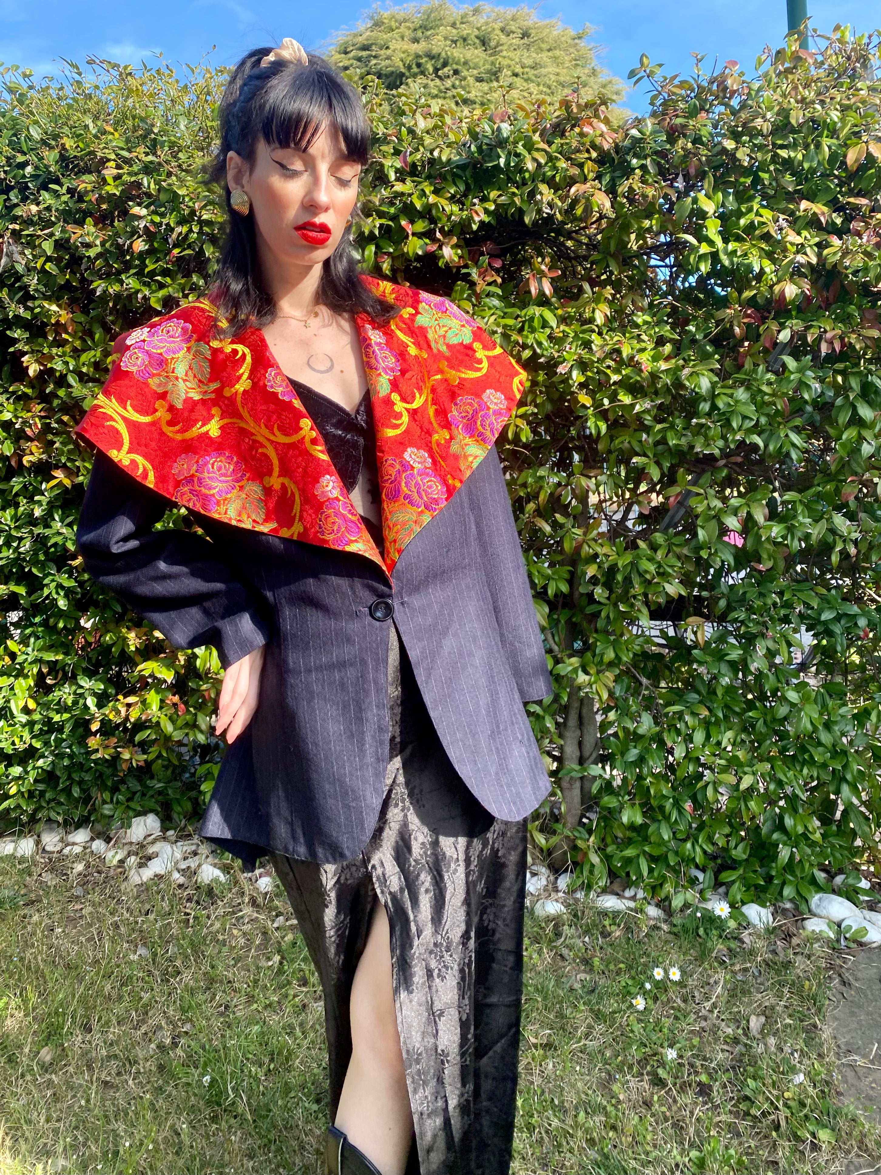 Blazer gessato con colletto alla marinara