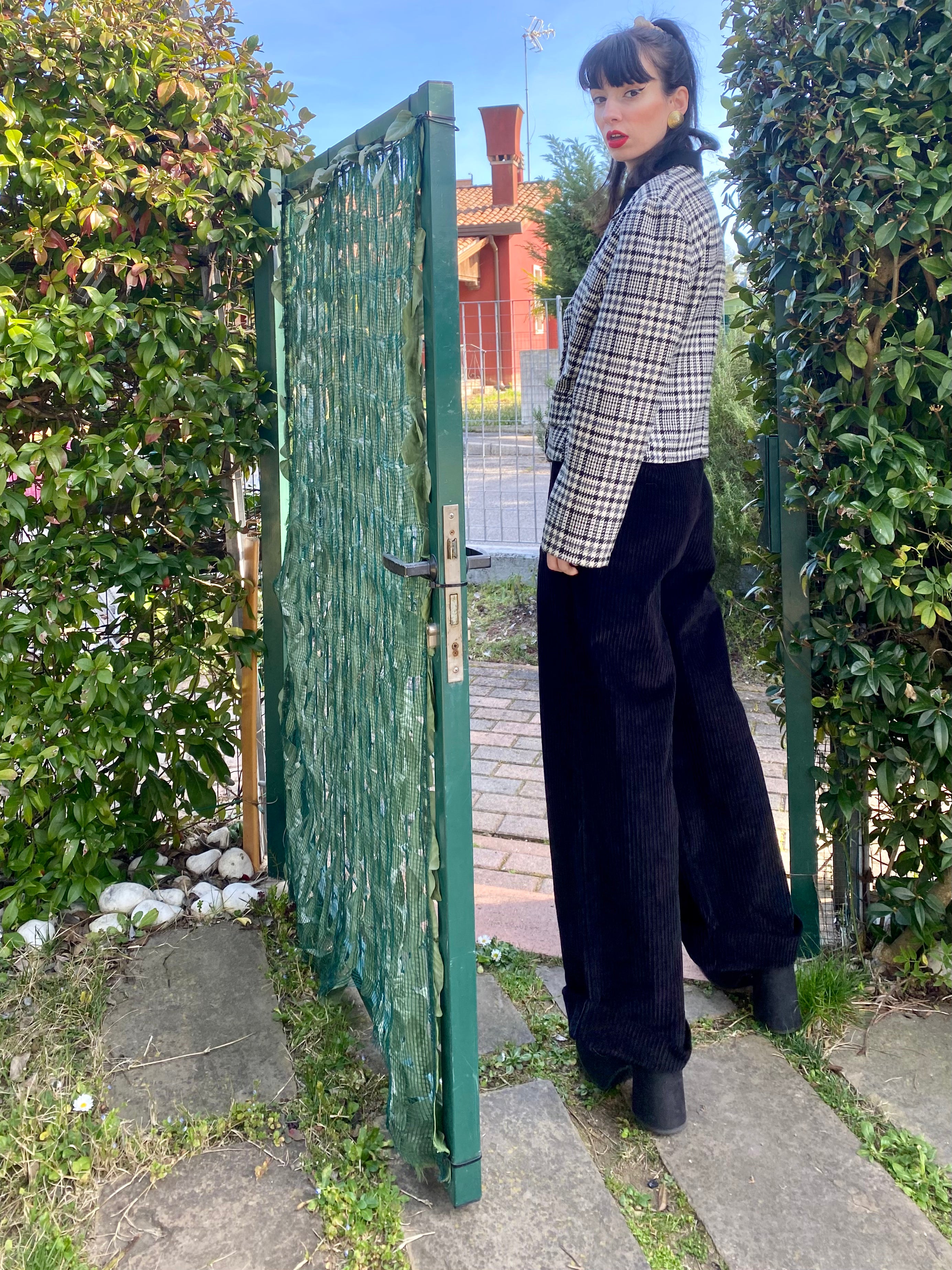 Pantaloni 90s modello skater