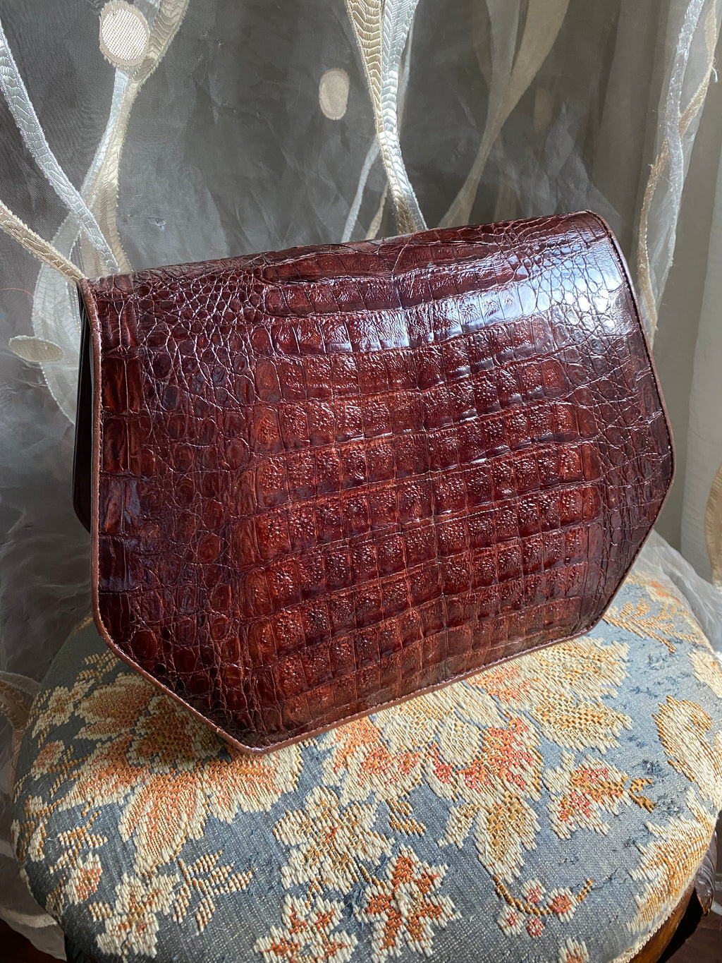 Pochette en crocodile losange